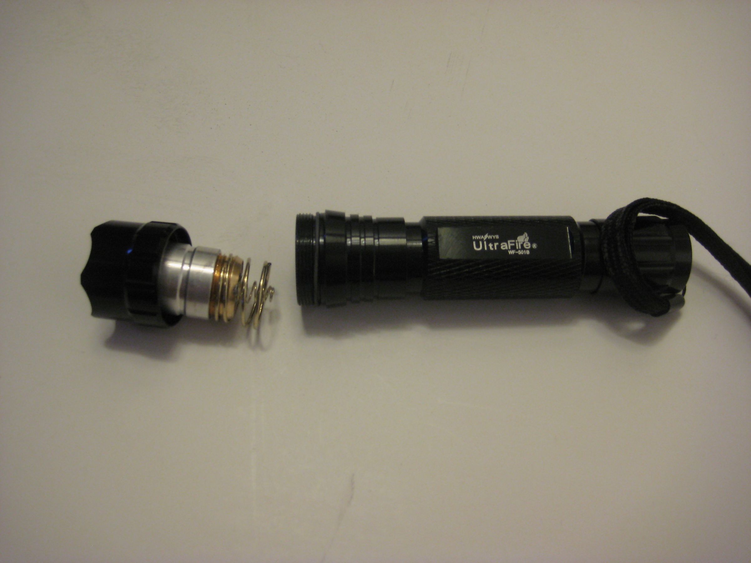 UV / Fluorescent SCUBA Dive Light (Trivial) 3 Steps Instructables