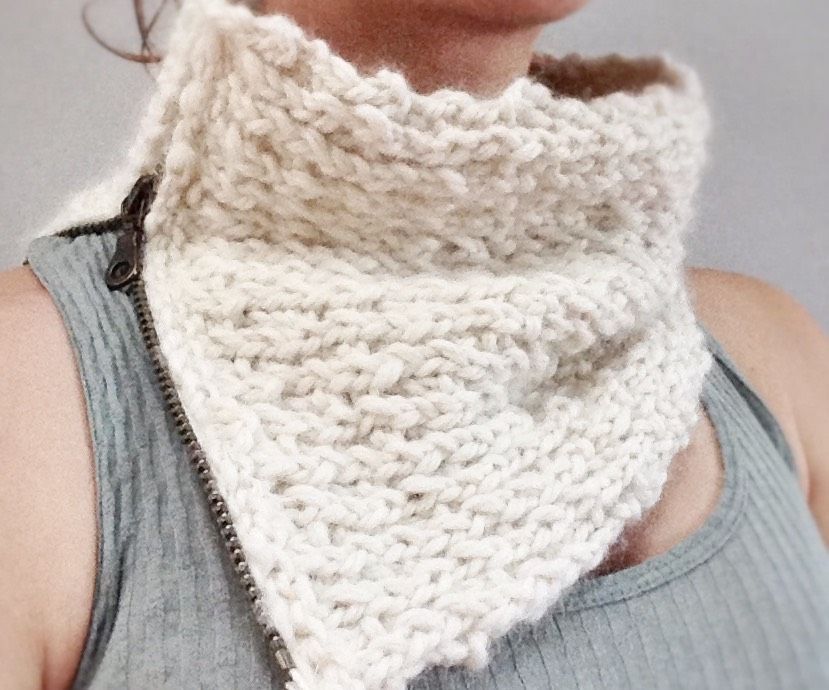 Add a Zipper to a Knit Cowl...