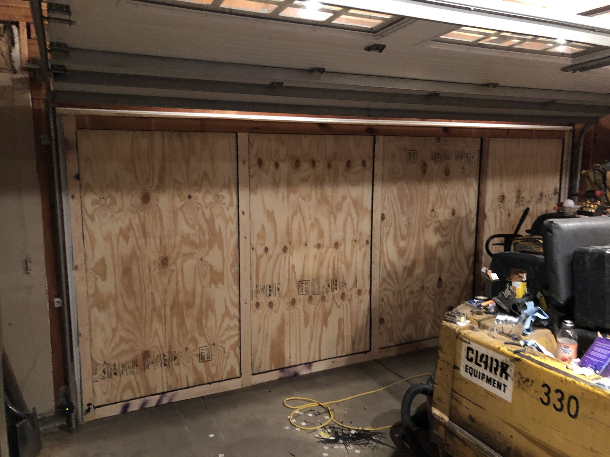 Halloween Silhouette for a Large Garage Door : 6 Steps (with Pictures ...