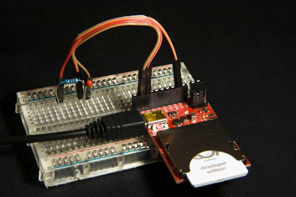 Simple Wireless Temperature Sensor Updating Web Site With Electric Imp and Thermistor