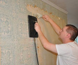 How to Clean Walls and Wallpaper