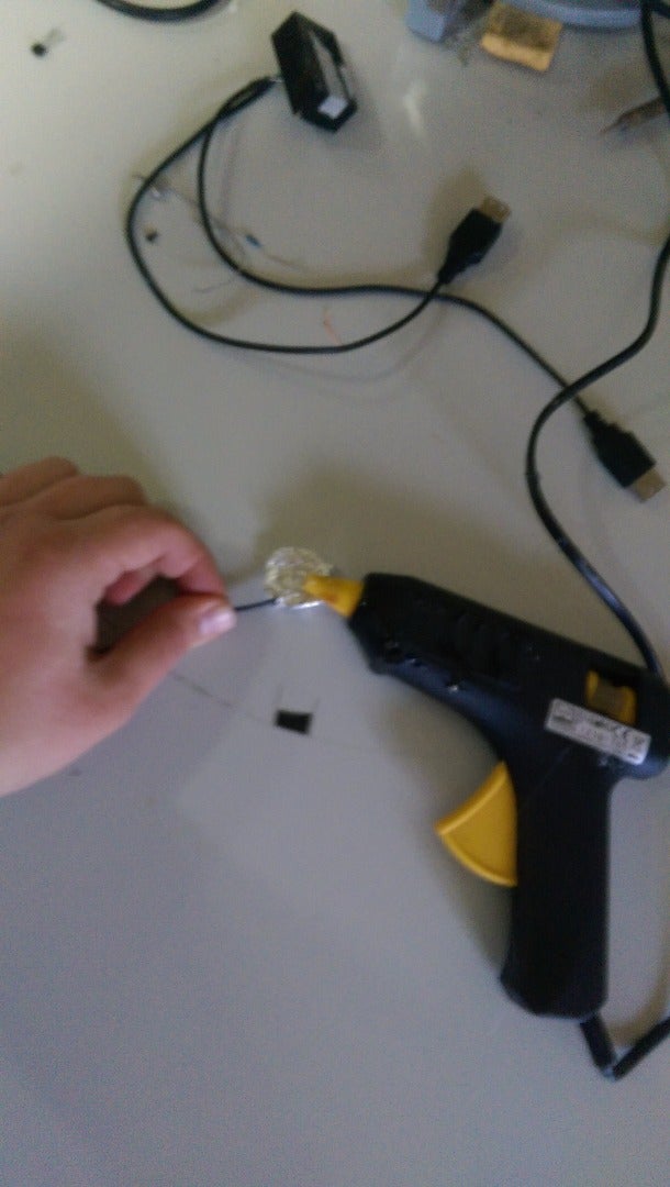 Sticking Finger Touch Senses on the Glove