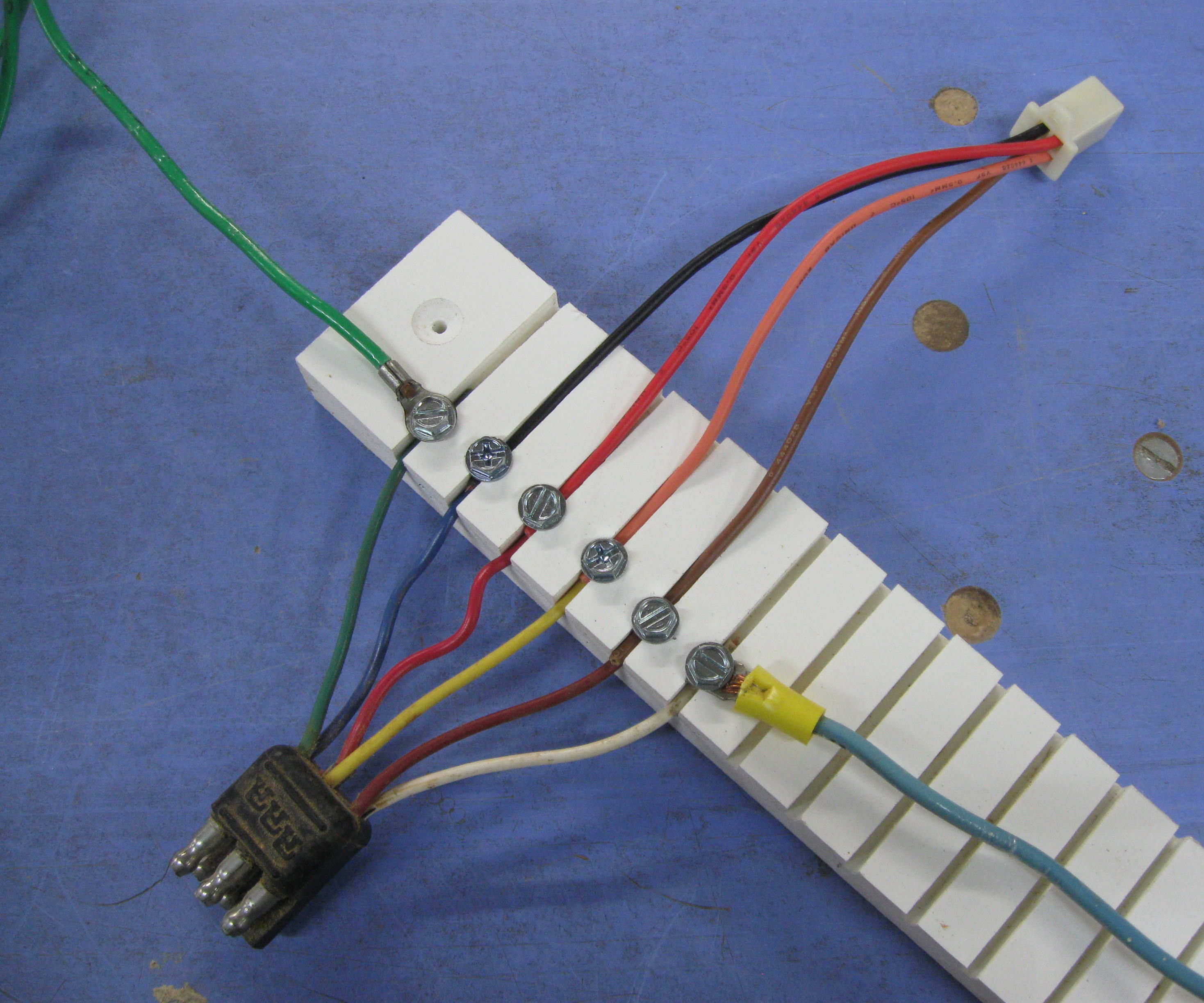 Insulation Displacement Screw Terminals