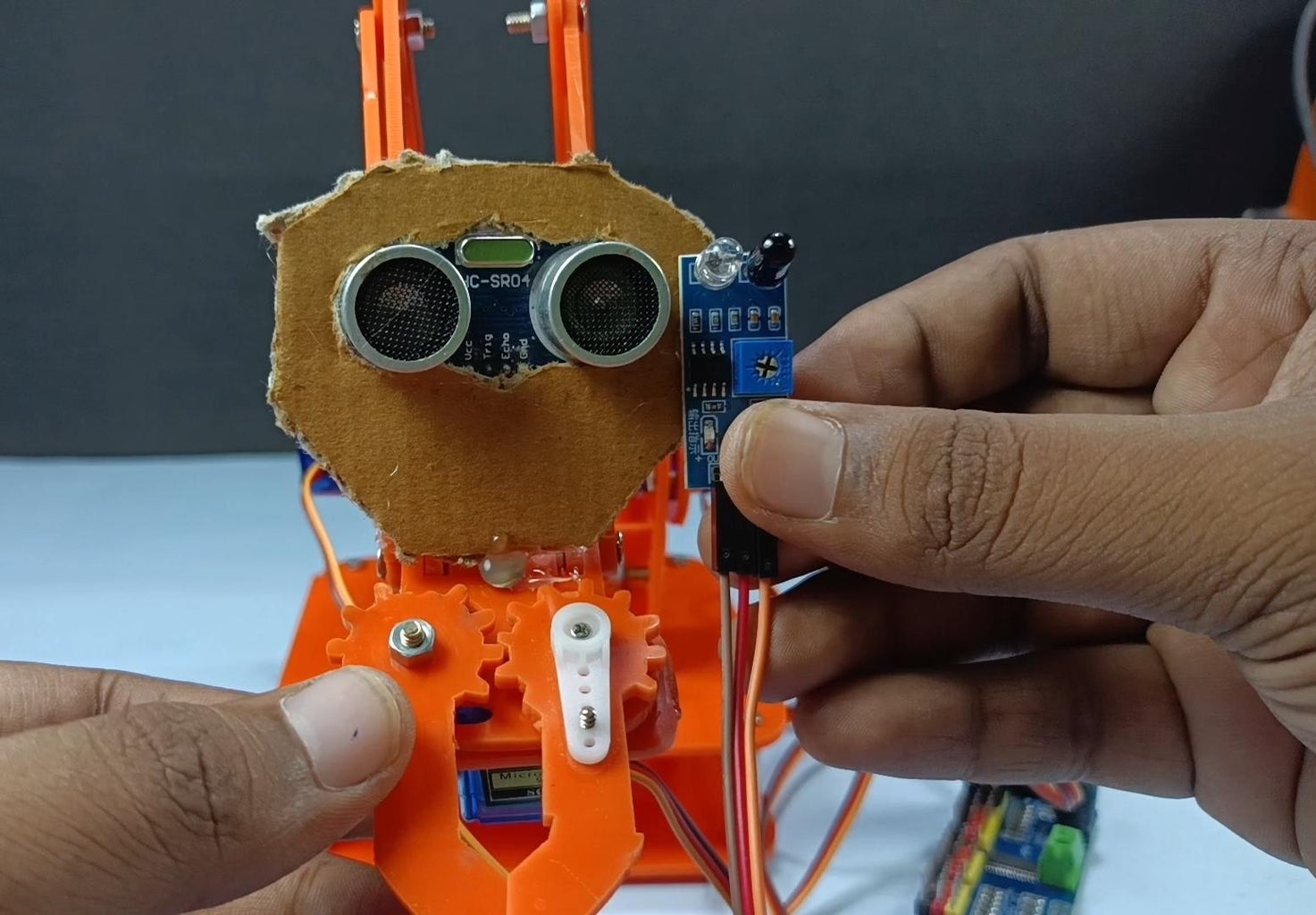 Build Your Own Object Tracking 4-DOF Robotics Arm With Arduino : 8 ...
