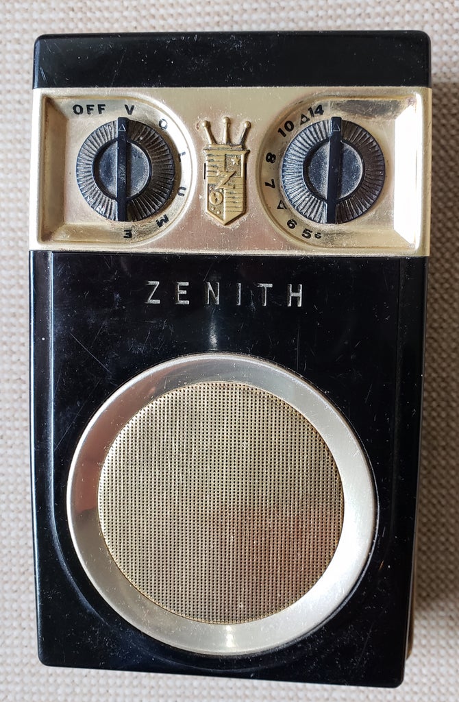 Bringing a 1955 Transistor Radio Back to Life : 7 Steps - Instructables