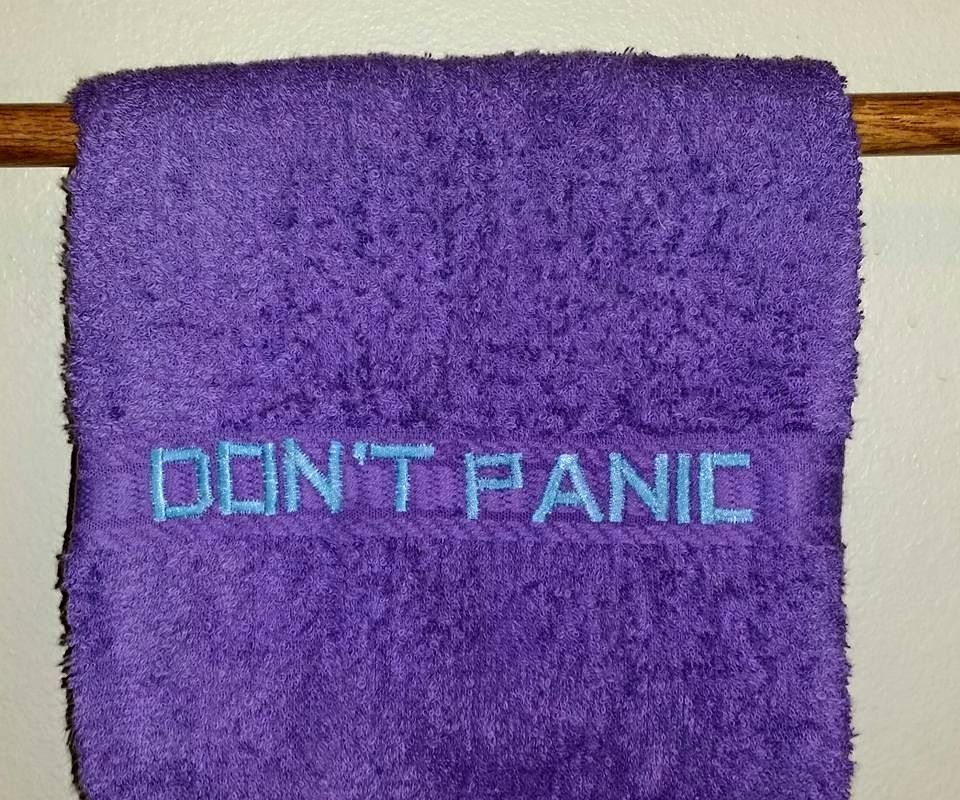 Don't Panic: Embroider a Towel With a Standard Sewing Machine, Just Like a Hoopy Frood