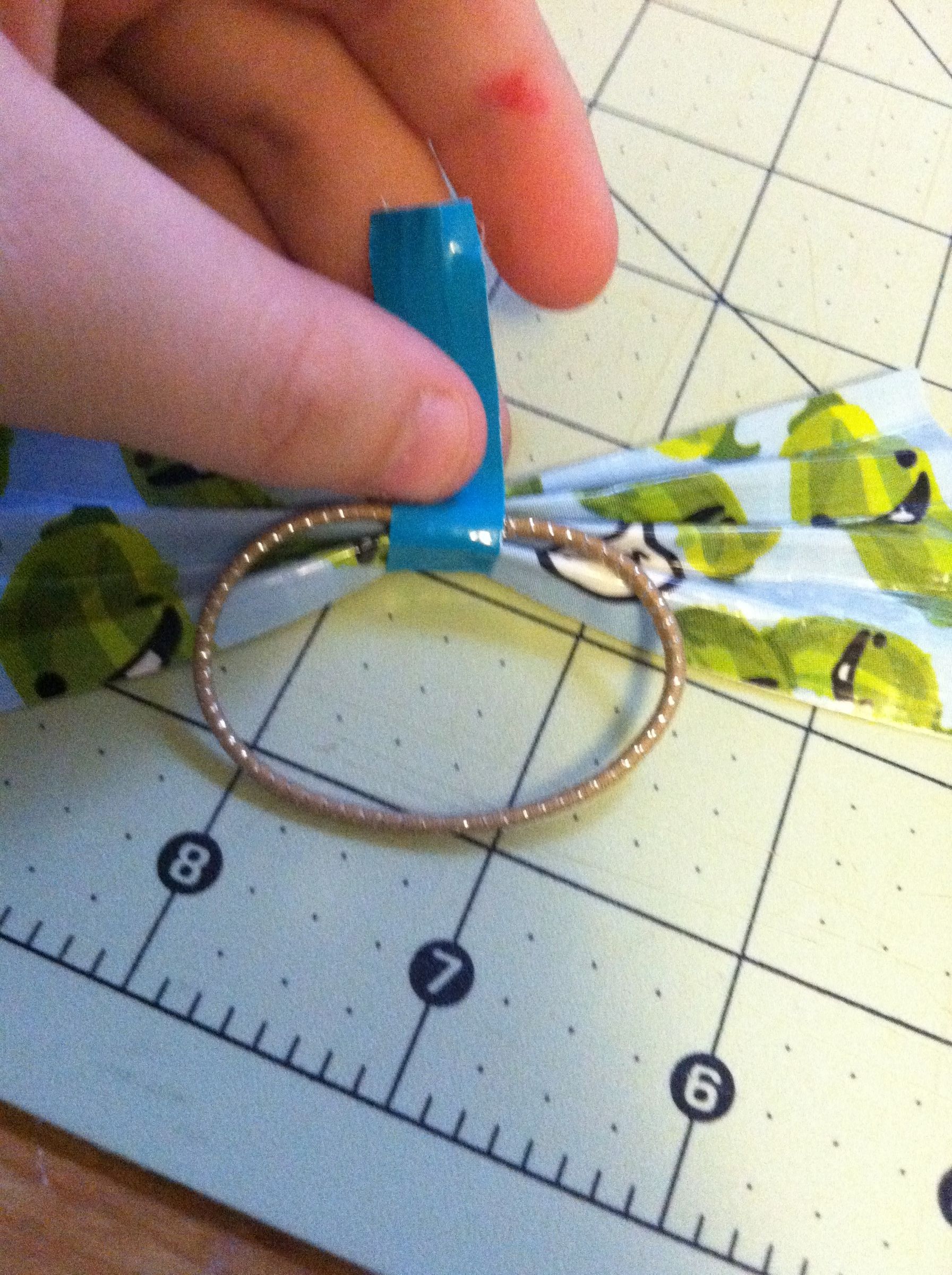 How to Make Classic Duct Tape Hair Bows. 10 Steps Instructables