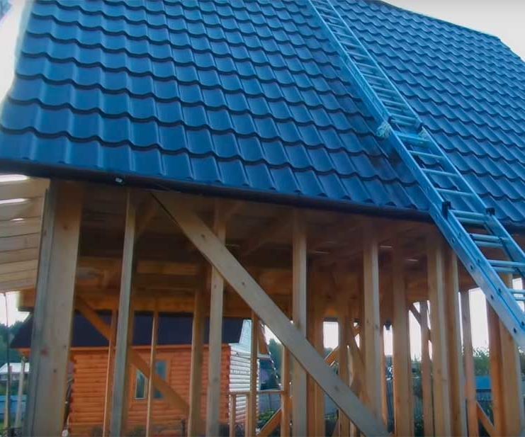 How to Install Rain Gutters to Summer House