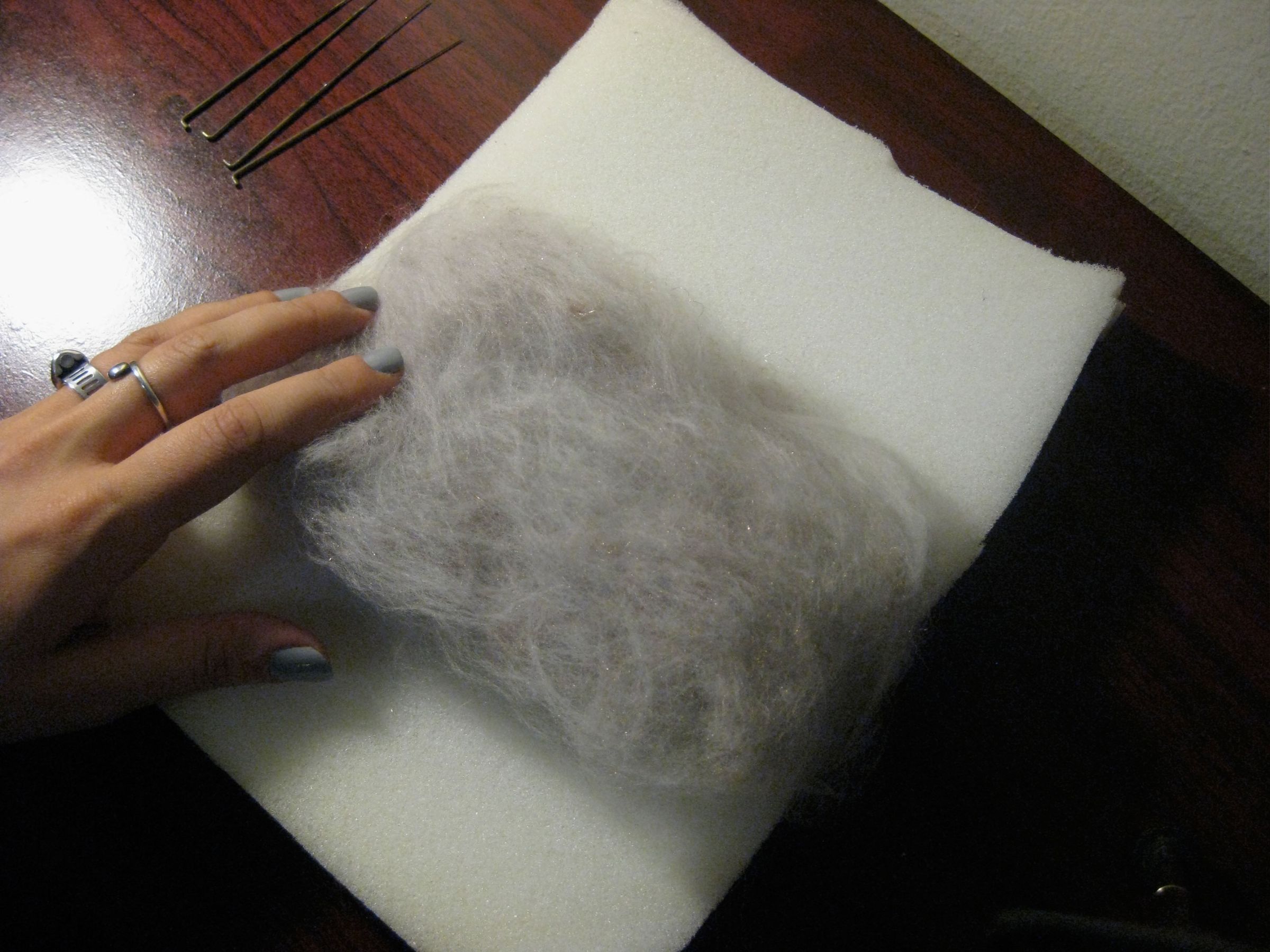 Hand Card & Needle Felt Conductive Material 8 Steps (with Pictures