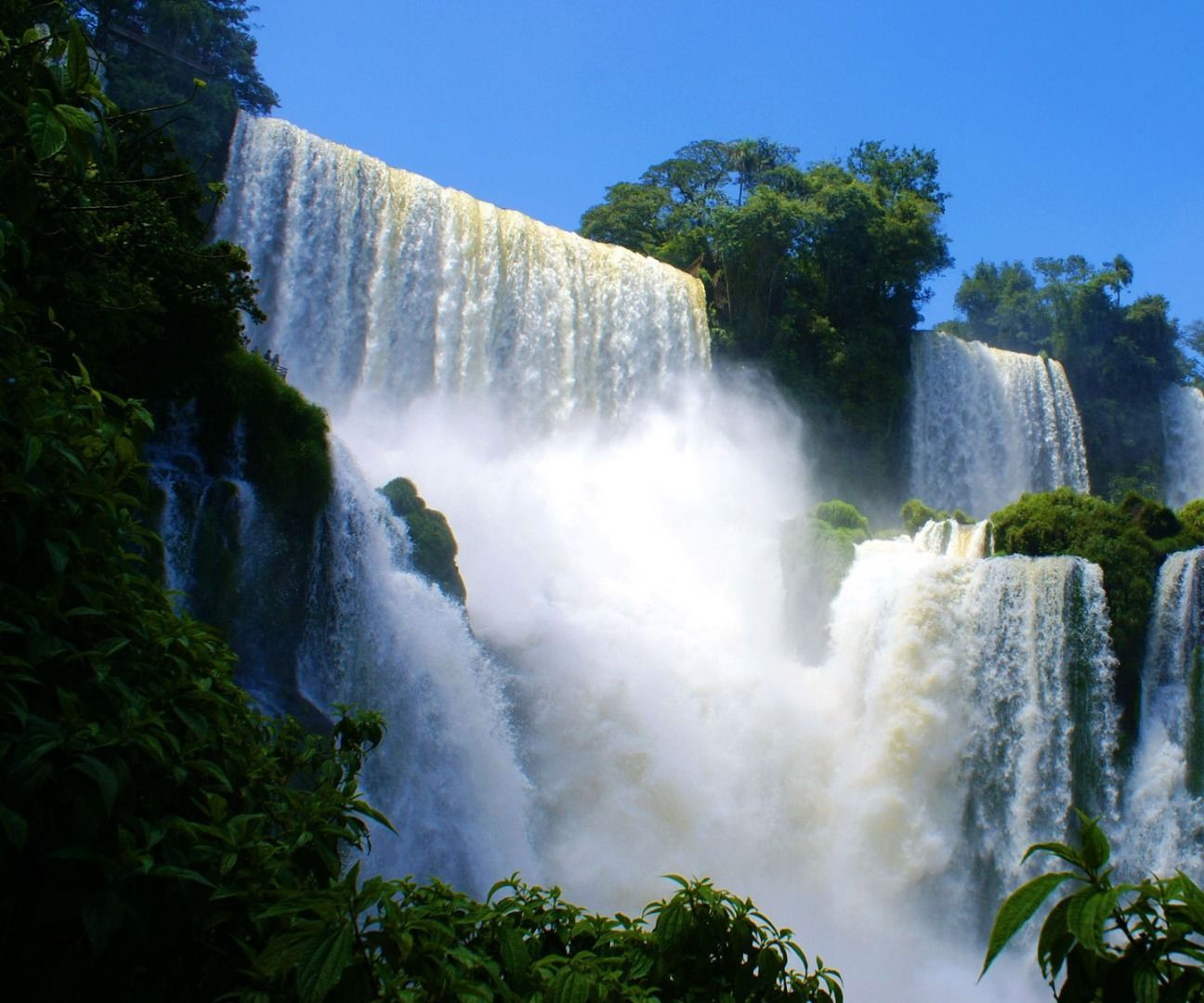 Adventurous Weekend Getaways With Beautiful Waterfalls Near Bangalore