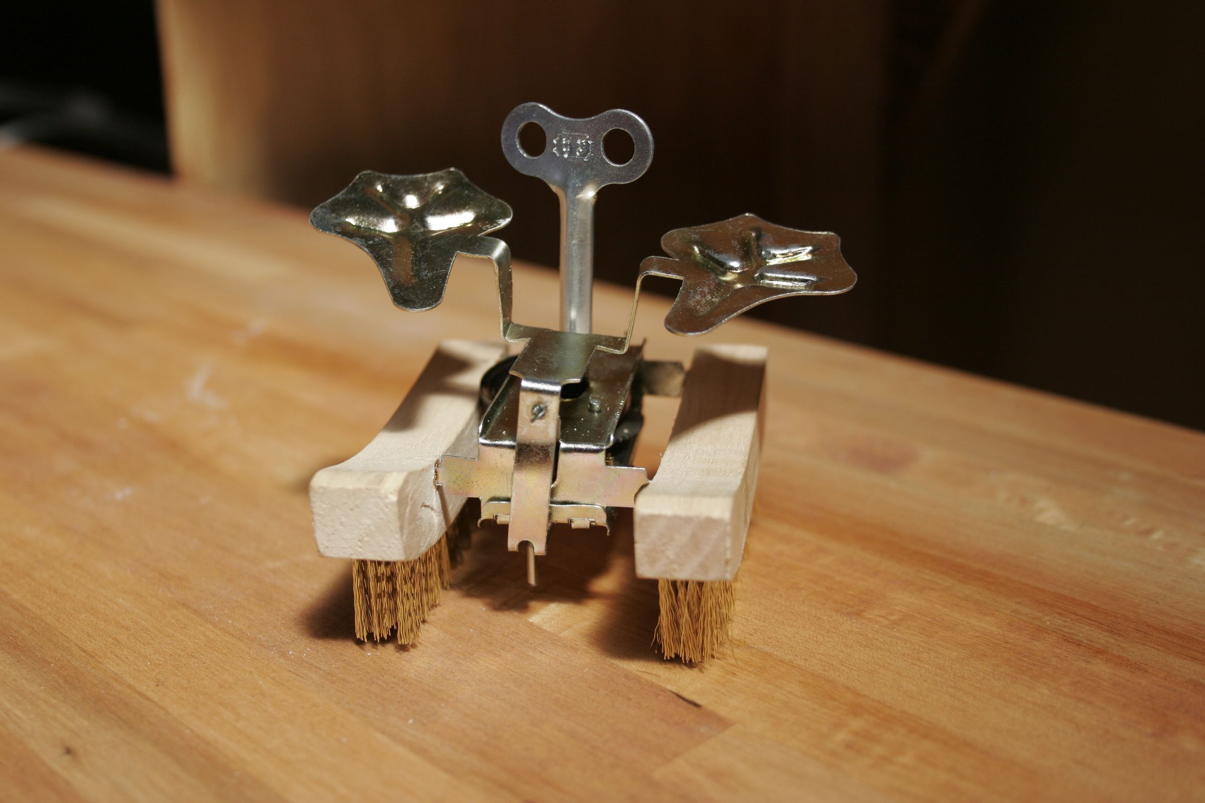 Steampunk Bristlebot Mk1