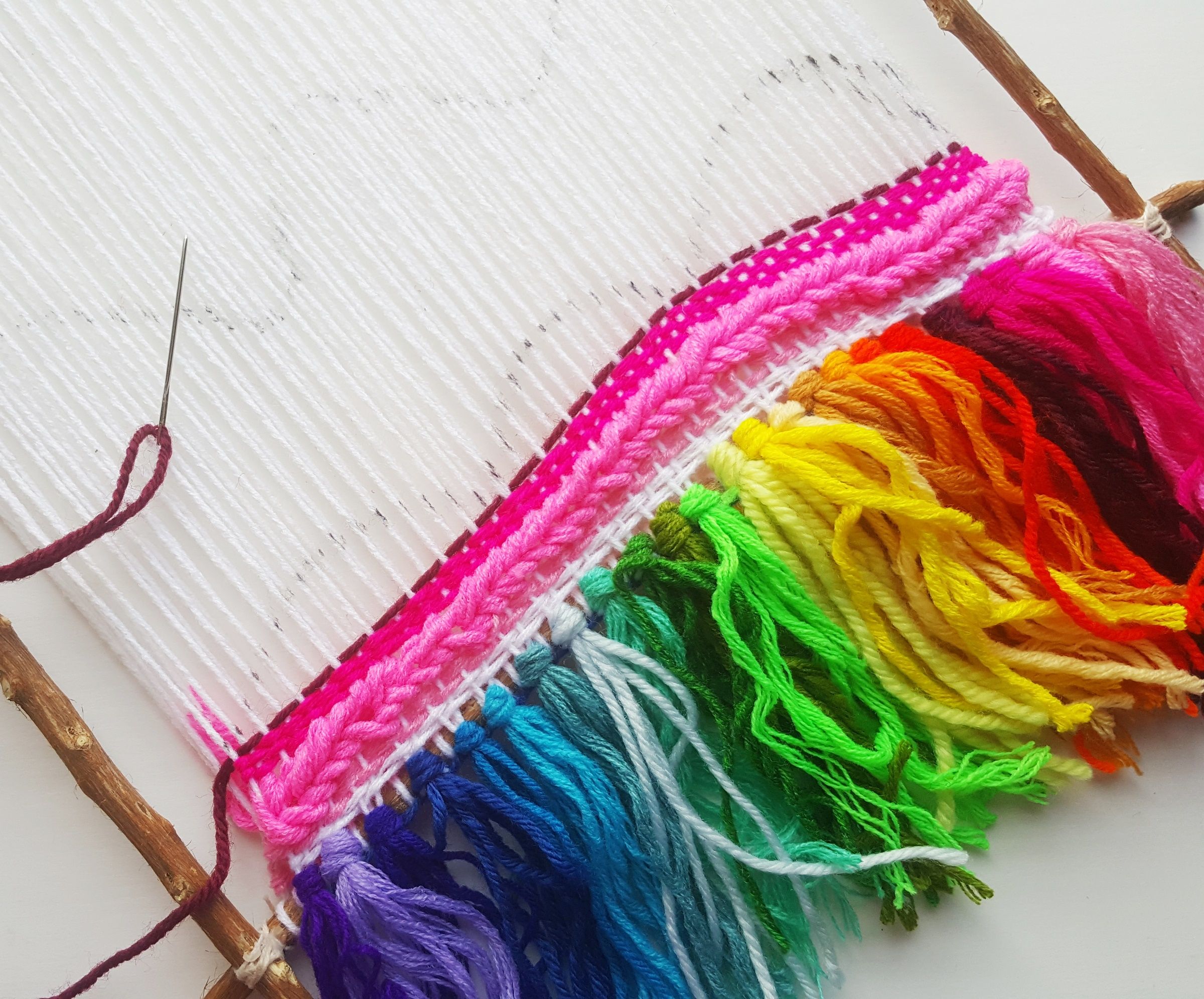 DIY Tapestry Weaving on Twig Frame 11 Steps (with Pictures