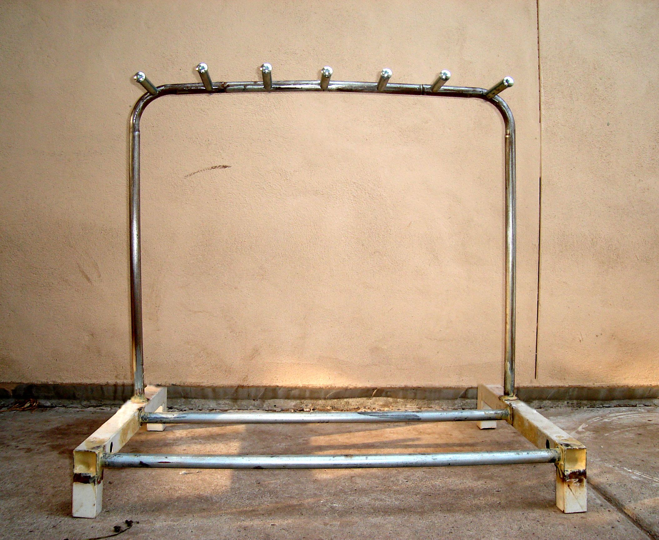 Multiple Guitar Rack and Roll!