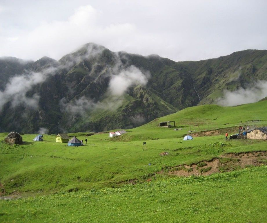 The Majesty of Uttarakhand With Short Treks