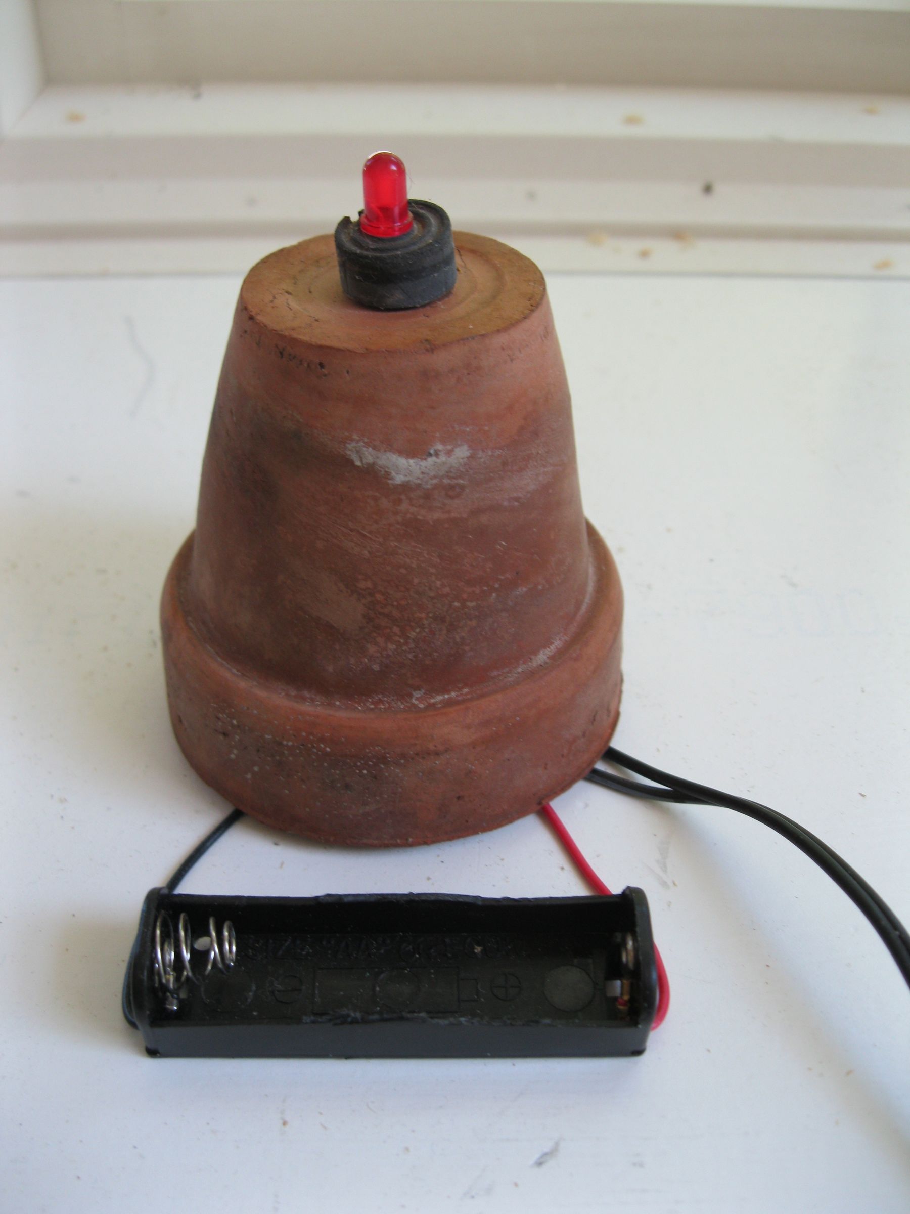 Simple LED AA Battery Tester 4 Steps Instructables