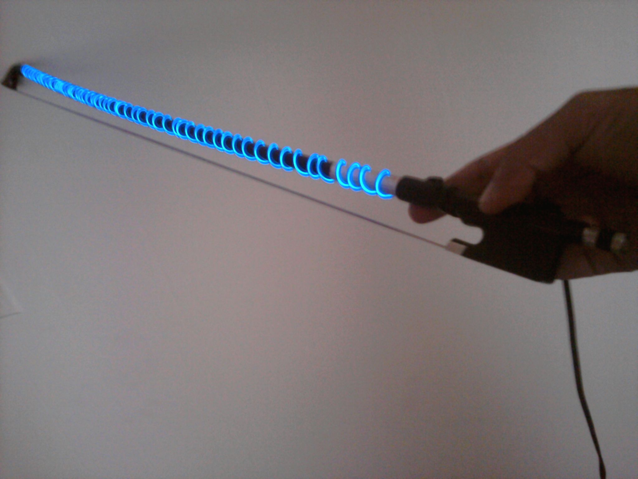 Light/Tron/Rave Cello Bow/Music Bow 3 Steps Instructables