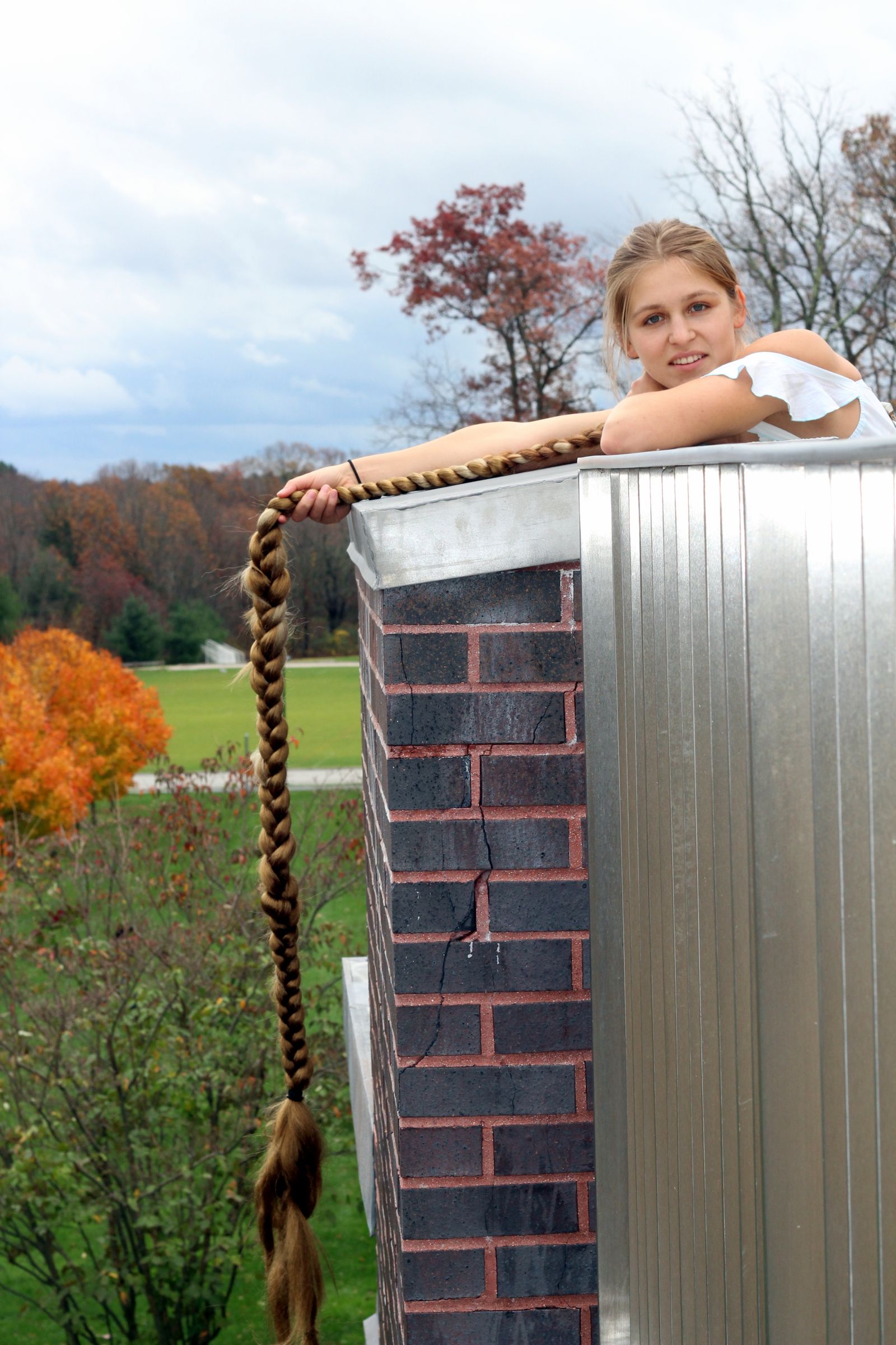 Surprisingly Easy Rapunzel Costume : 8 Steps (with Pictures