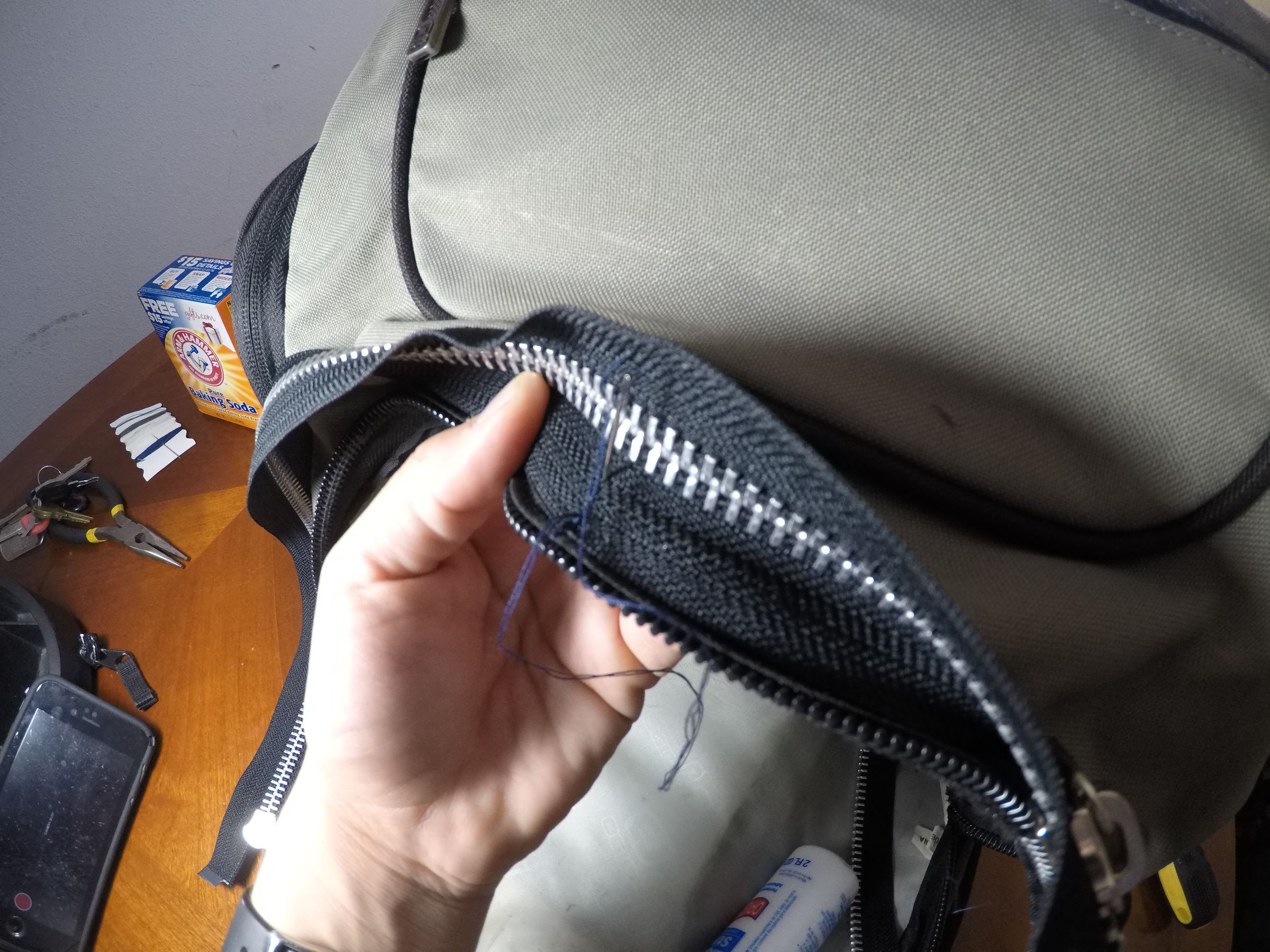 Back Pack Zipper Repair : 5 Steps 
