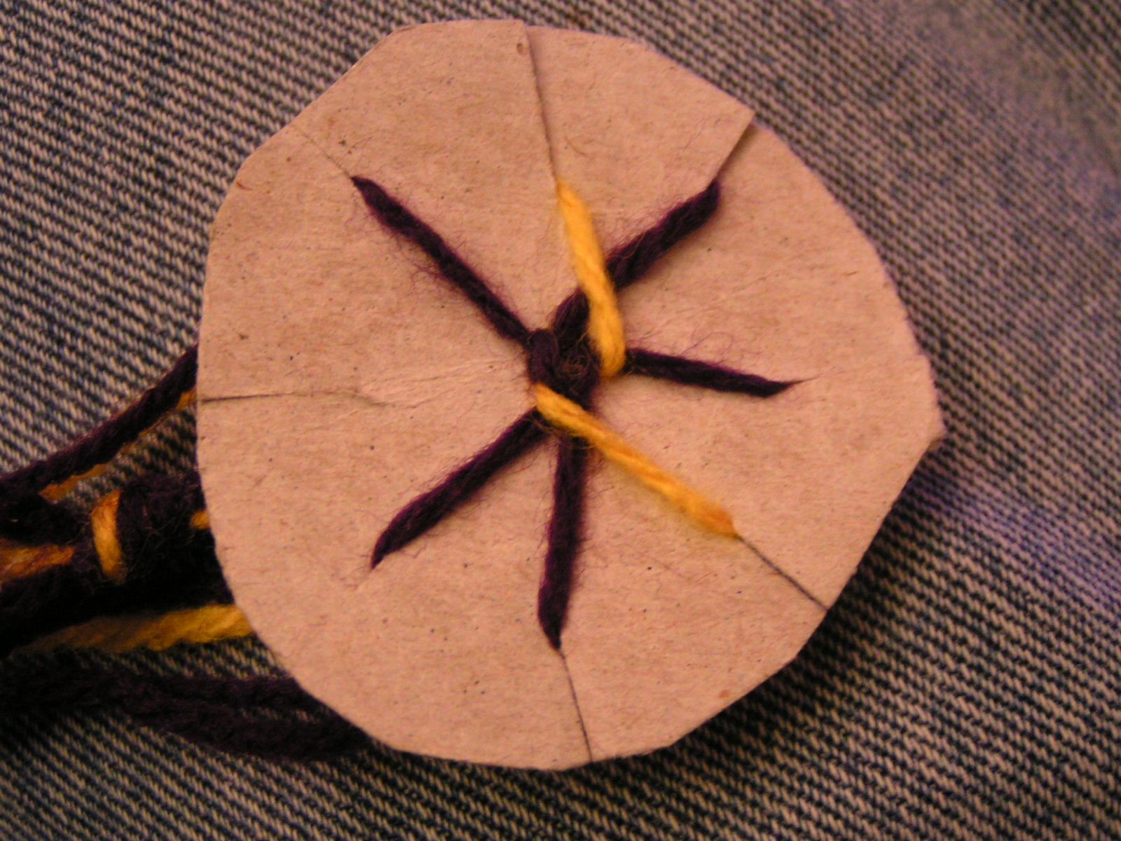 How to Weave Medieval Cords for Trimming, Bracelets or Necklaces. 4