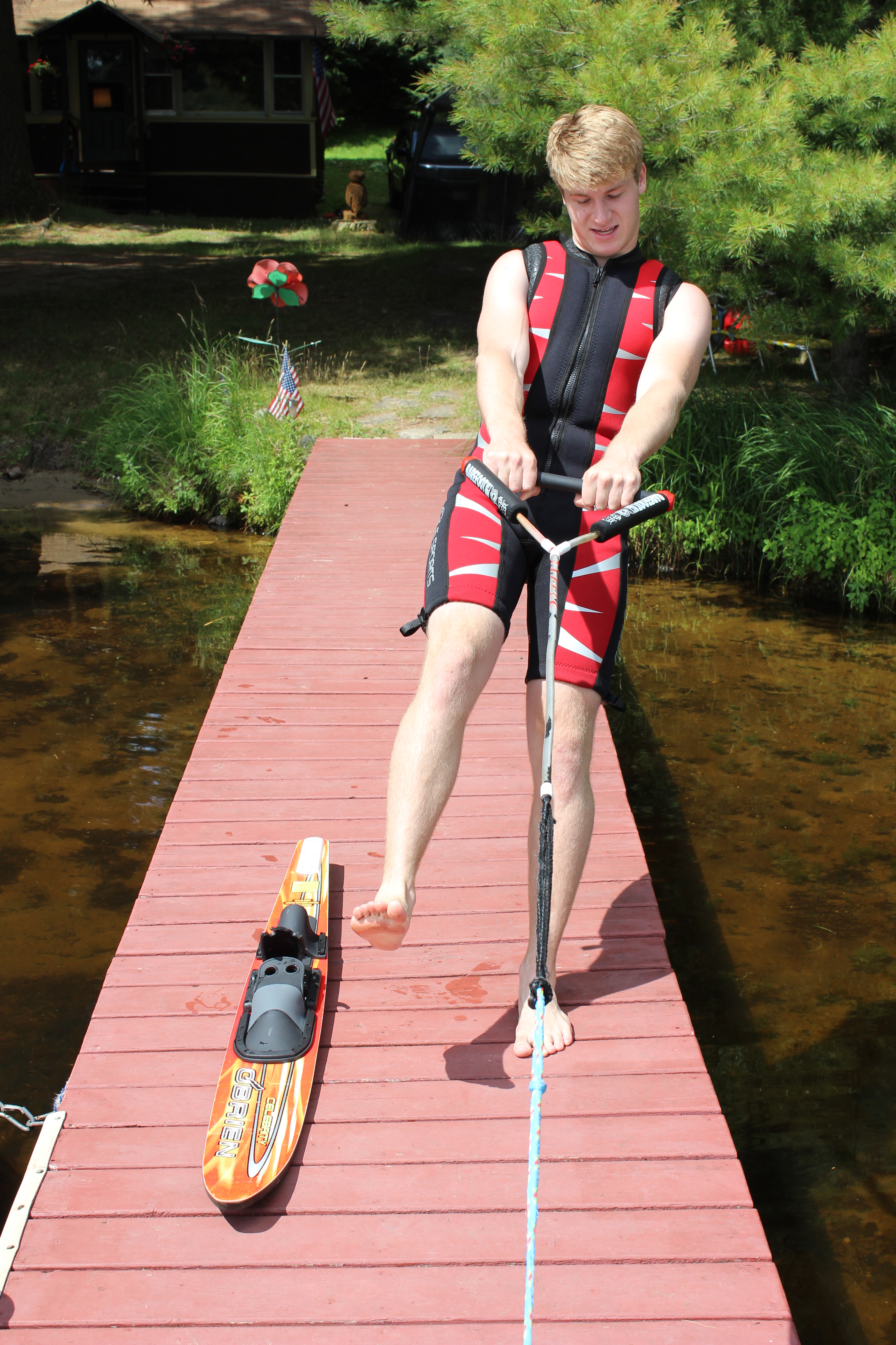 How to Barefoot Waterski 8 Steps (with Pictures) Instructables