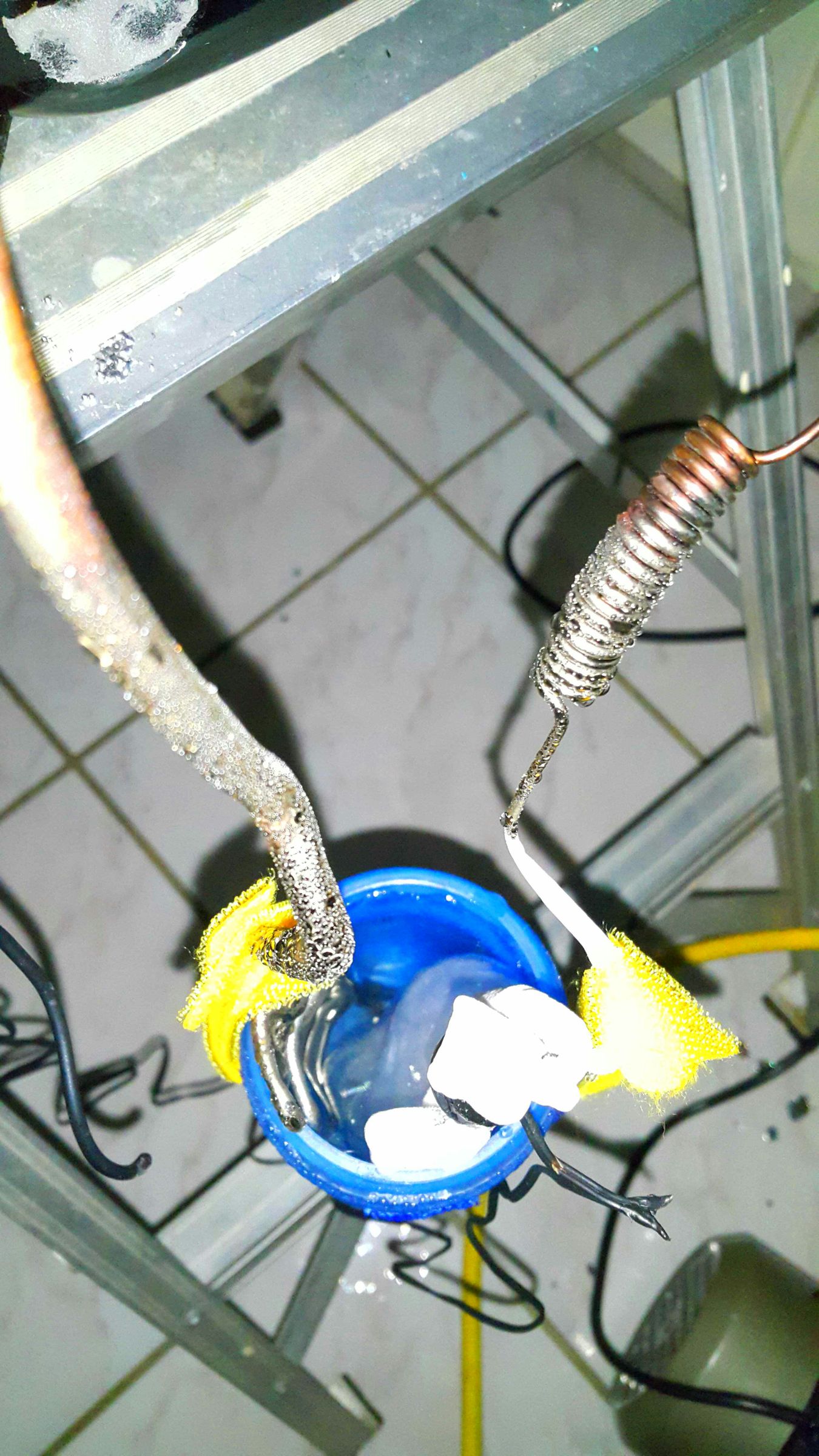Repairing a Broken Refrigerant Line. 7 Steps (with Pictures