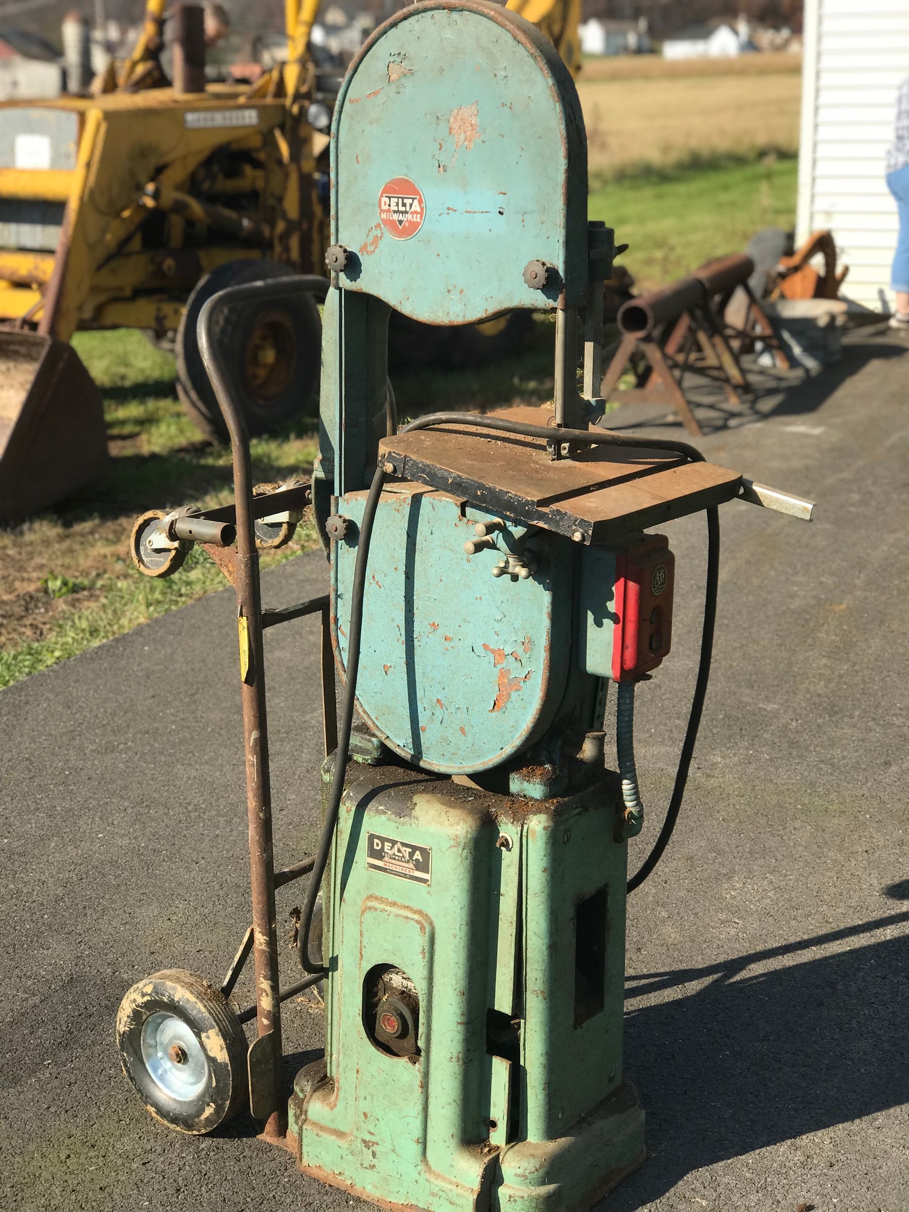 How to Restore a Band Saw : 10 Steps 