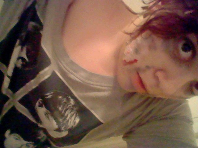 zombie makeup (easy)(toilet paper) DIY Project DIY Project Image