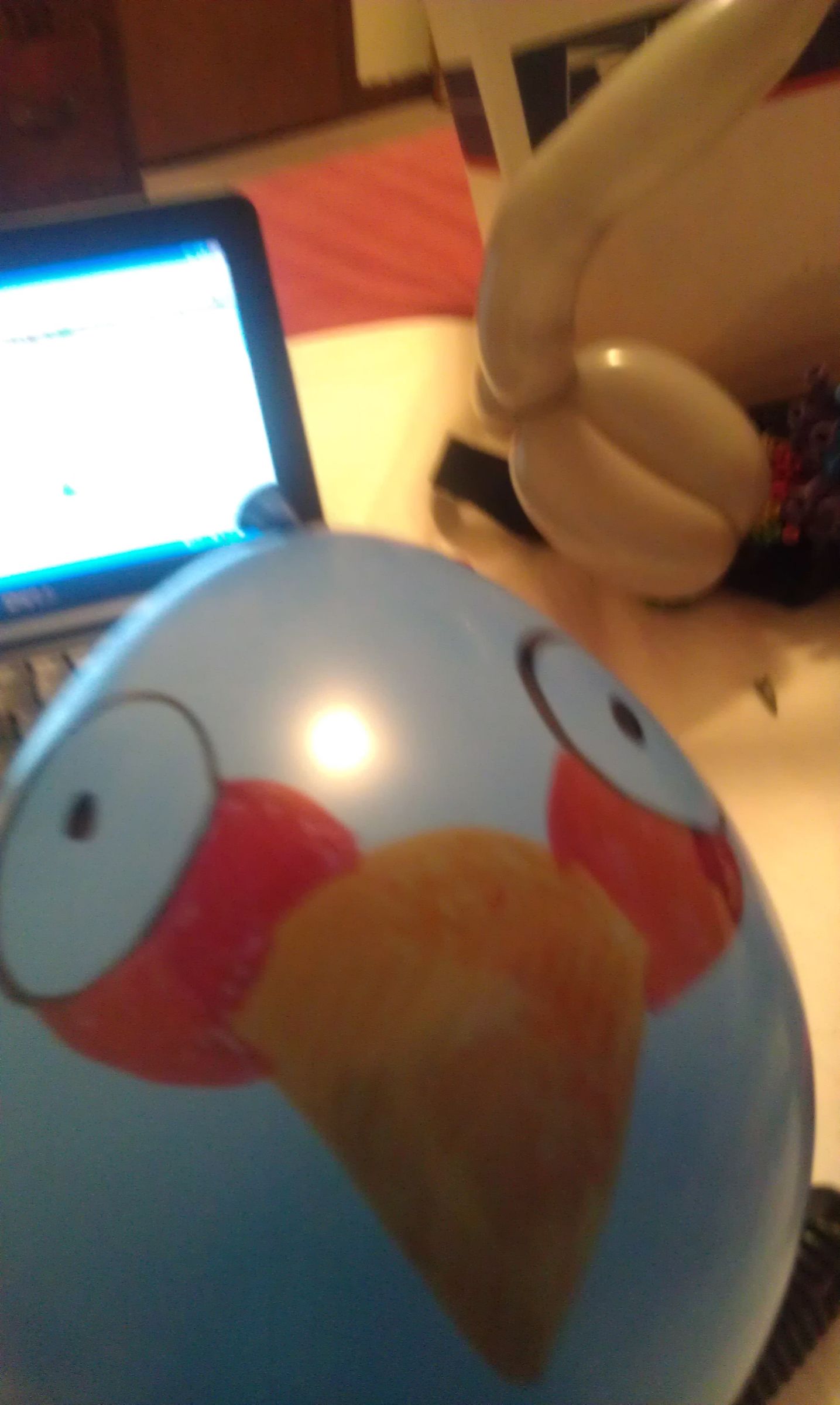 angry balloons: exploding blue bird DIY Project DIY Project Image