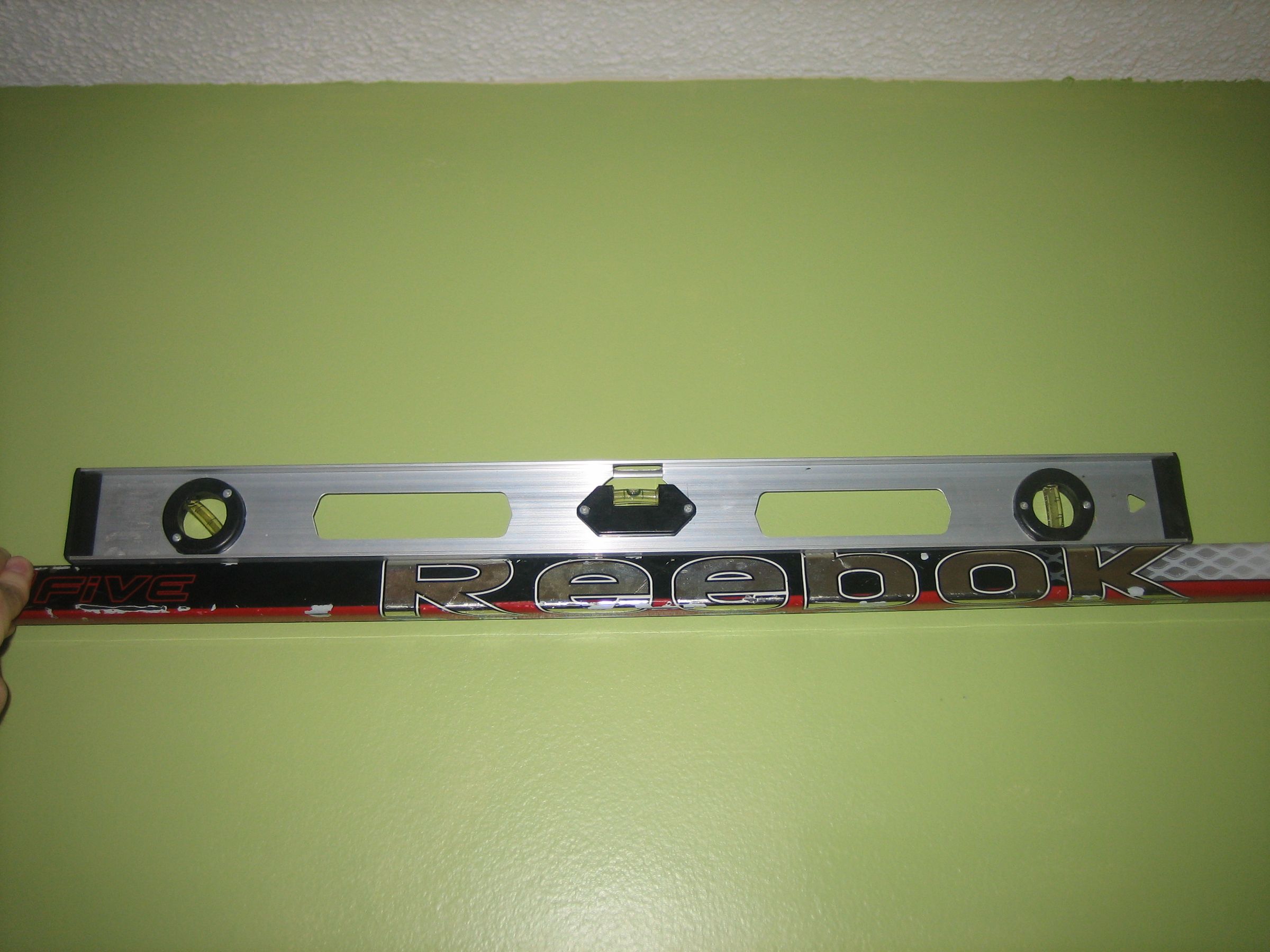 Removable Hockey Jersey Wall Mount 4 Steps (with Pictures