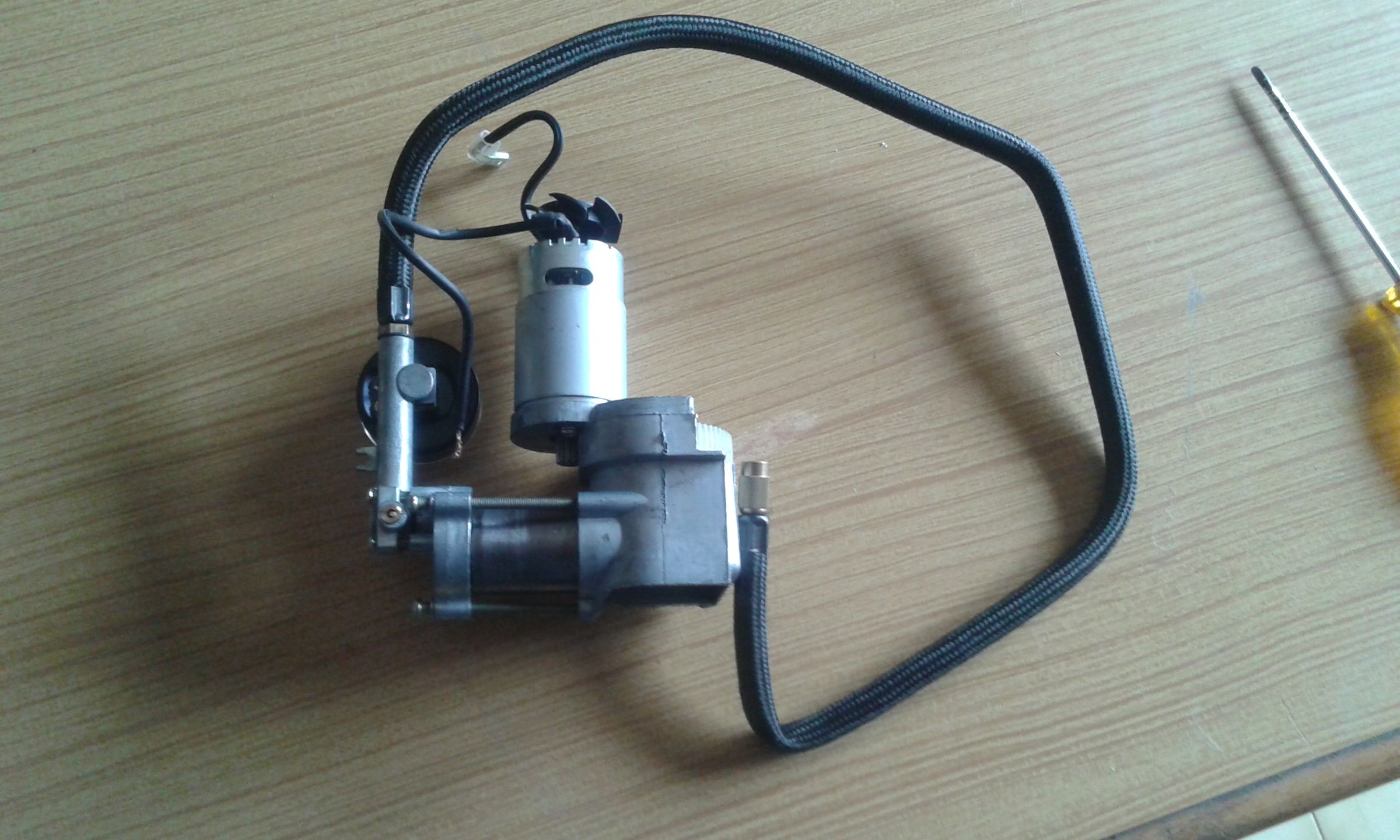 From 12 V Car Compressor to Vacuum Pump 5 Steps (with Pictures