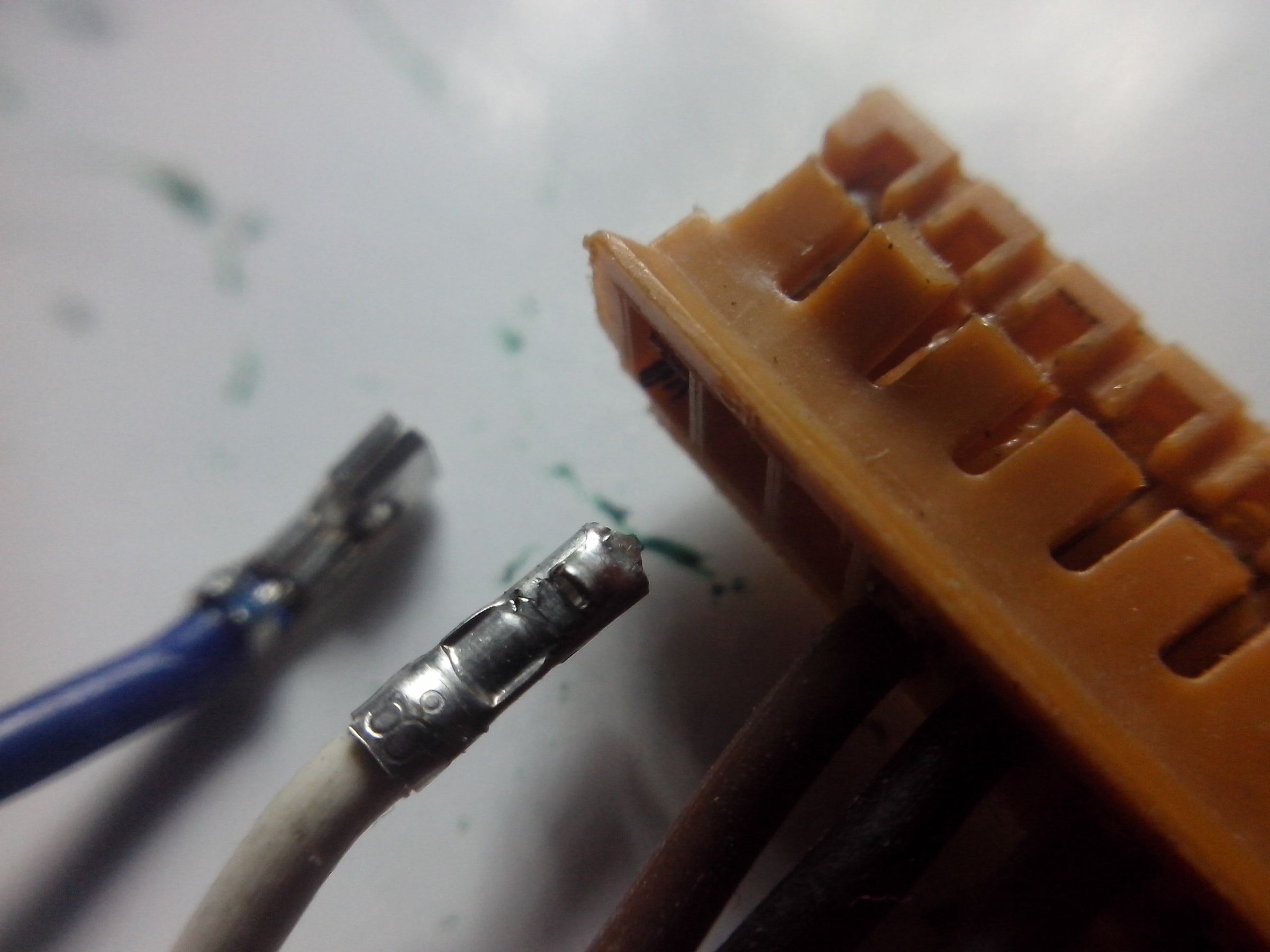 DIY Arduino and Breadboard Jumper Cables From Scrap Electronics 6