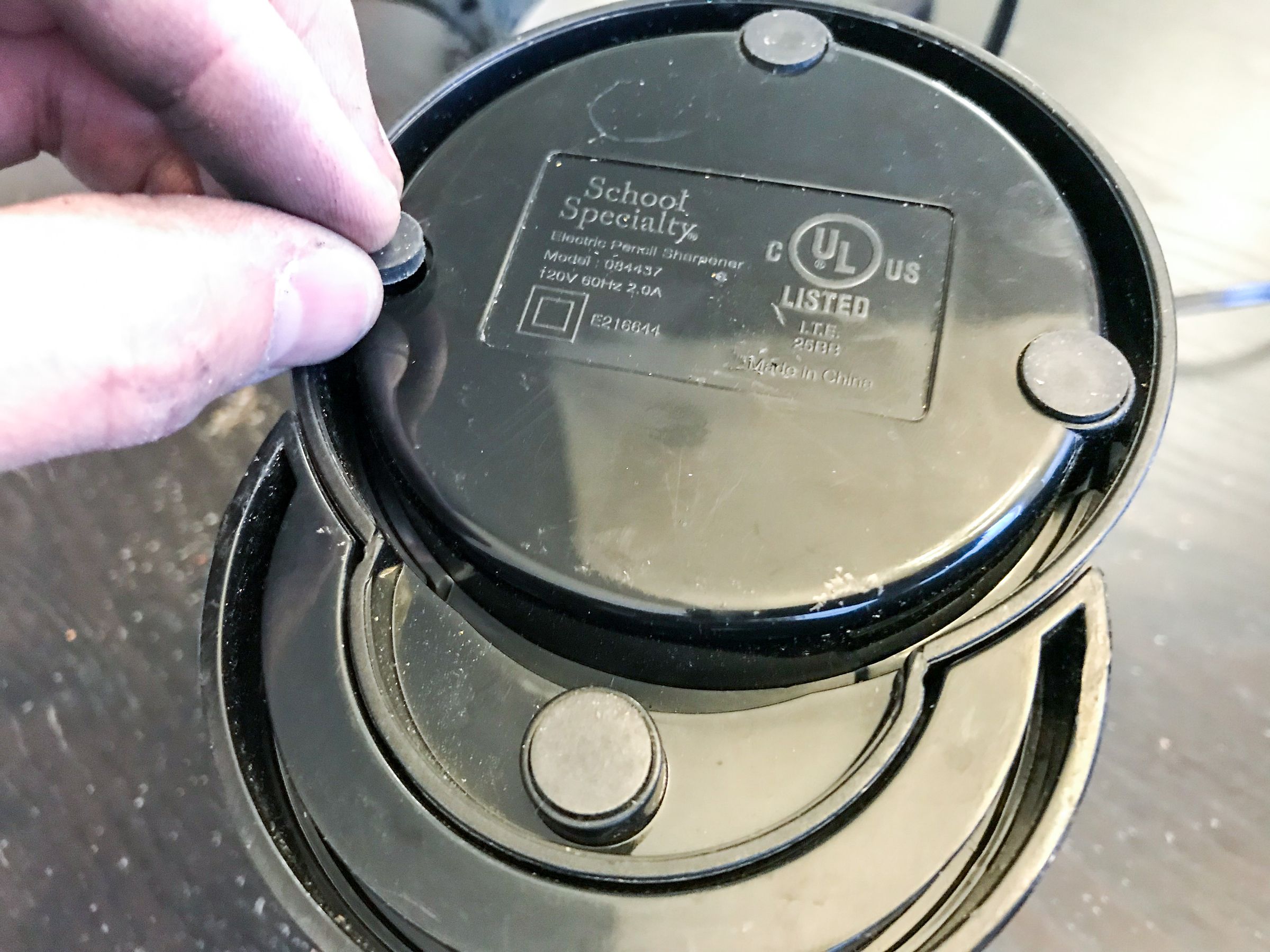 How to Fix a Jammed Electric Pencil Sharpener 5 Steps Instructables
