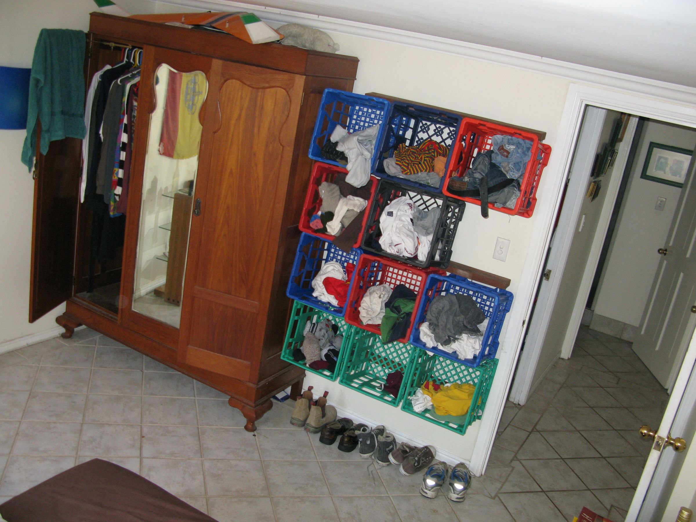 Milk Crate Clothing Storage 3 Steps Instructables