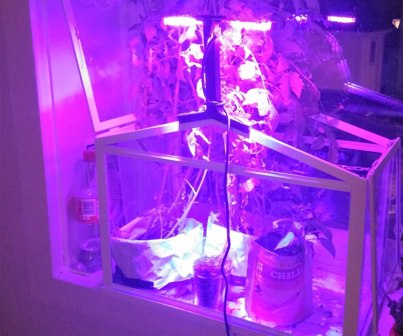 DIY Plant Grow Light 4 Steps with Pictures Instructables