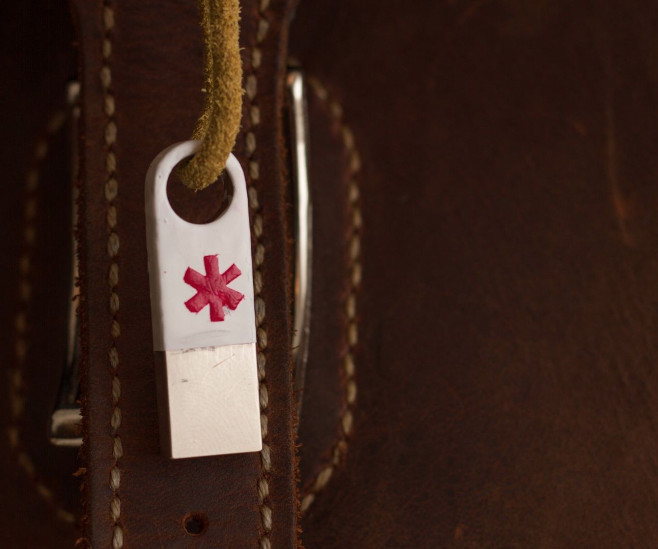 Travel Emergency Flash Drive