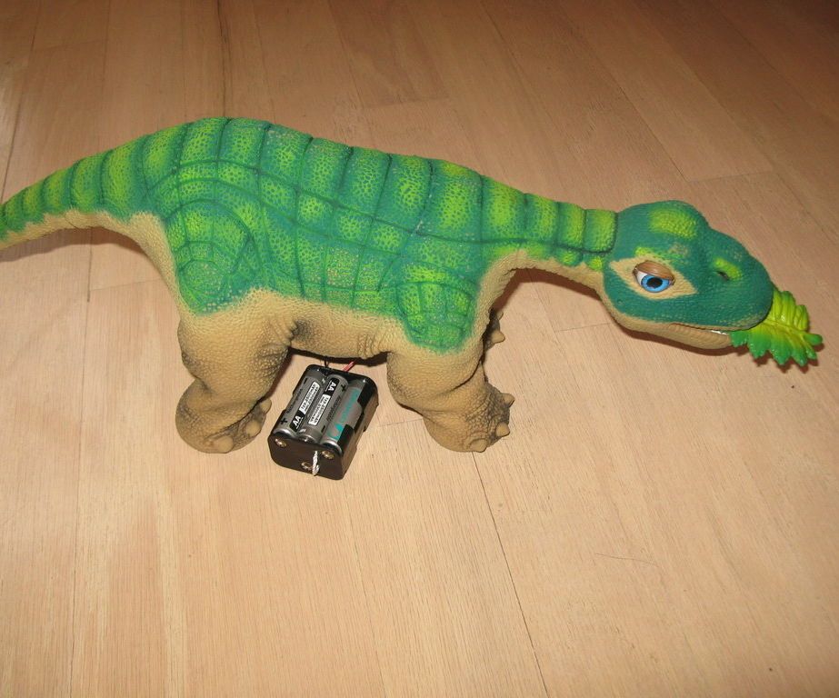 pleo dinosaur battery