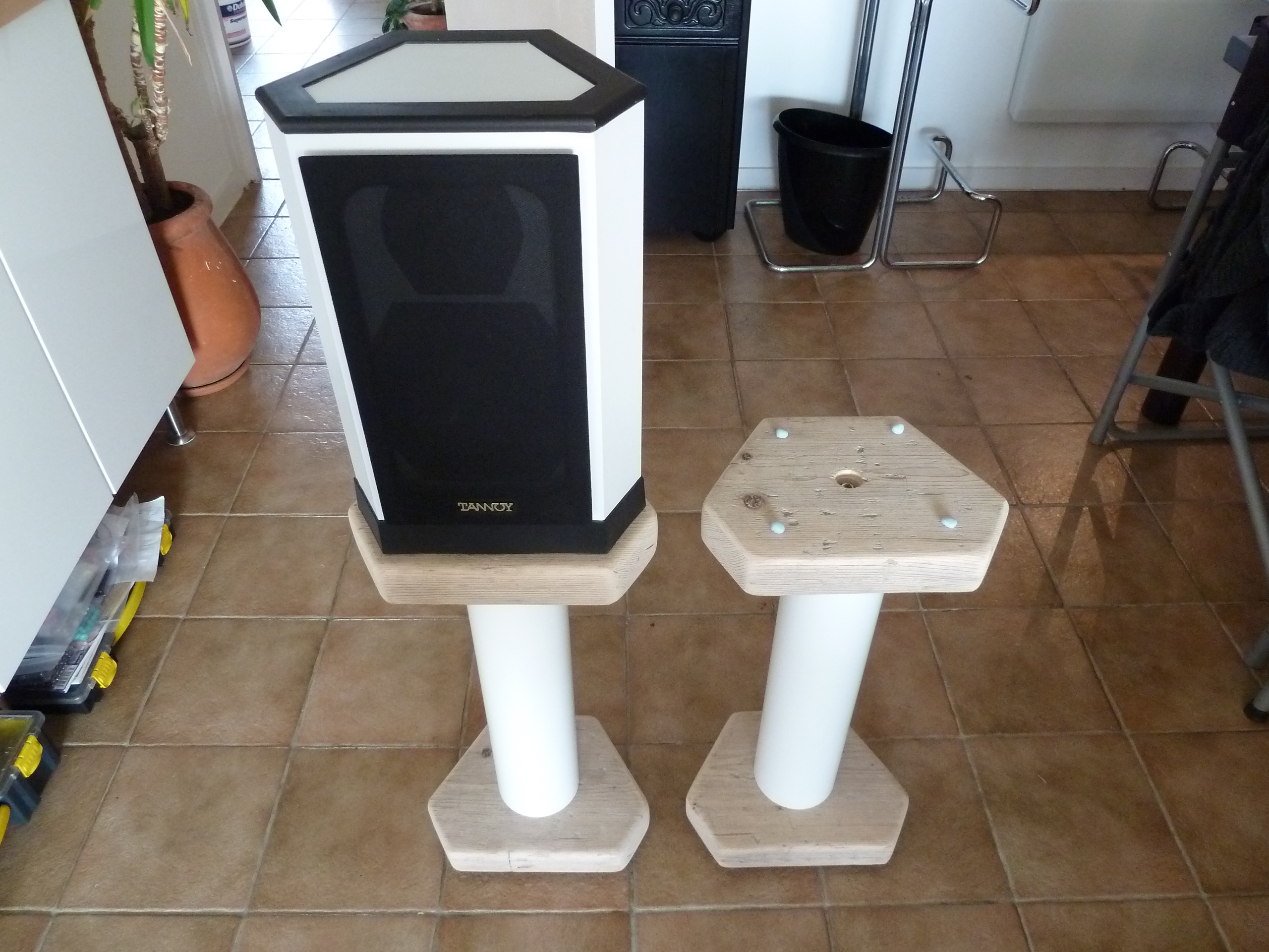 Speaker Stands (With Thanks to TNT Audio) 12 Steps (with Pictures