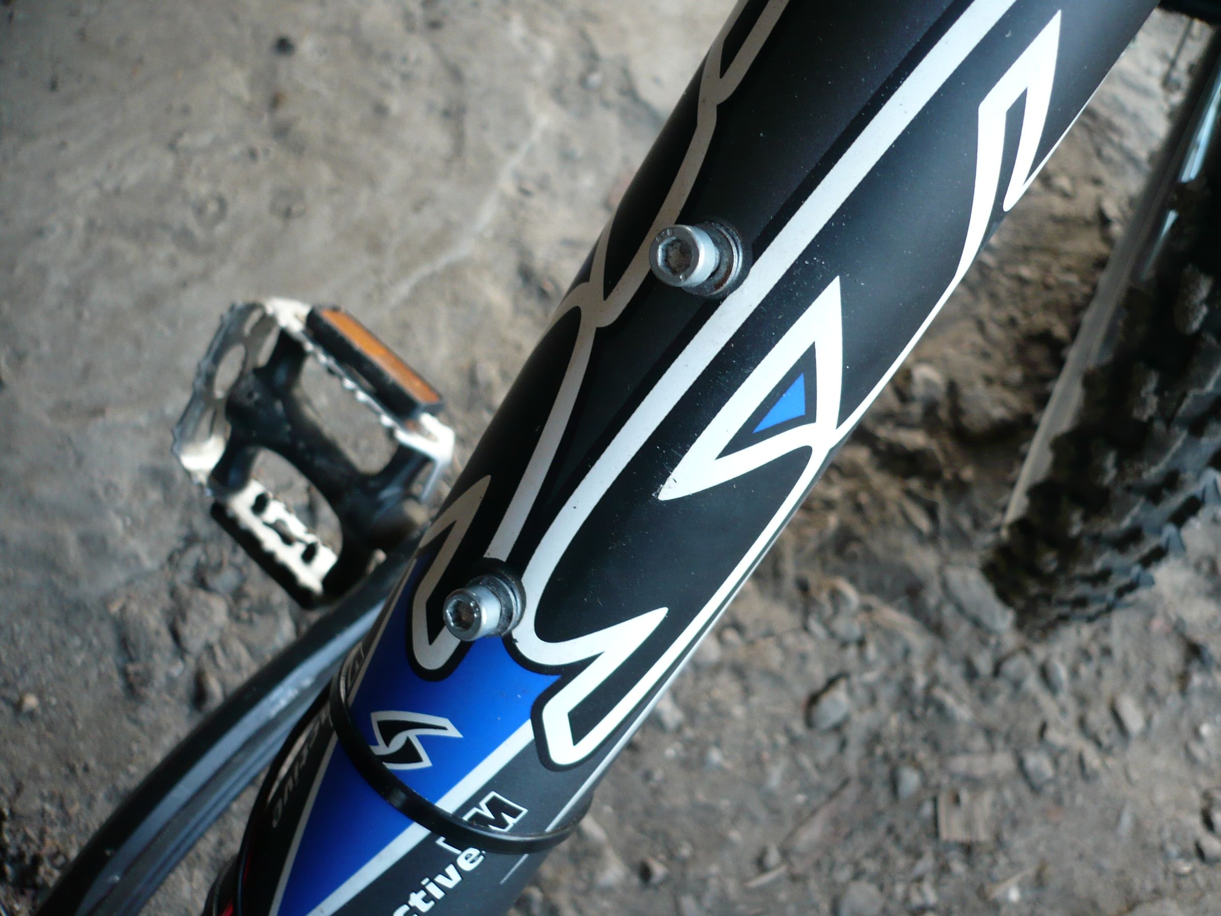 DIY 0 Bike Bottle & Bottle Holder 6 Steps Instructables