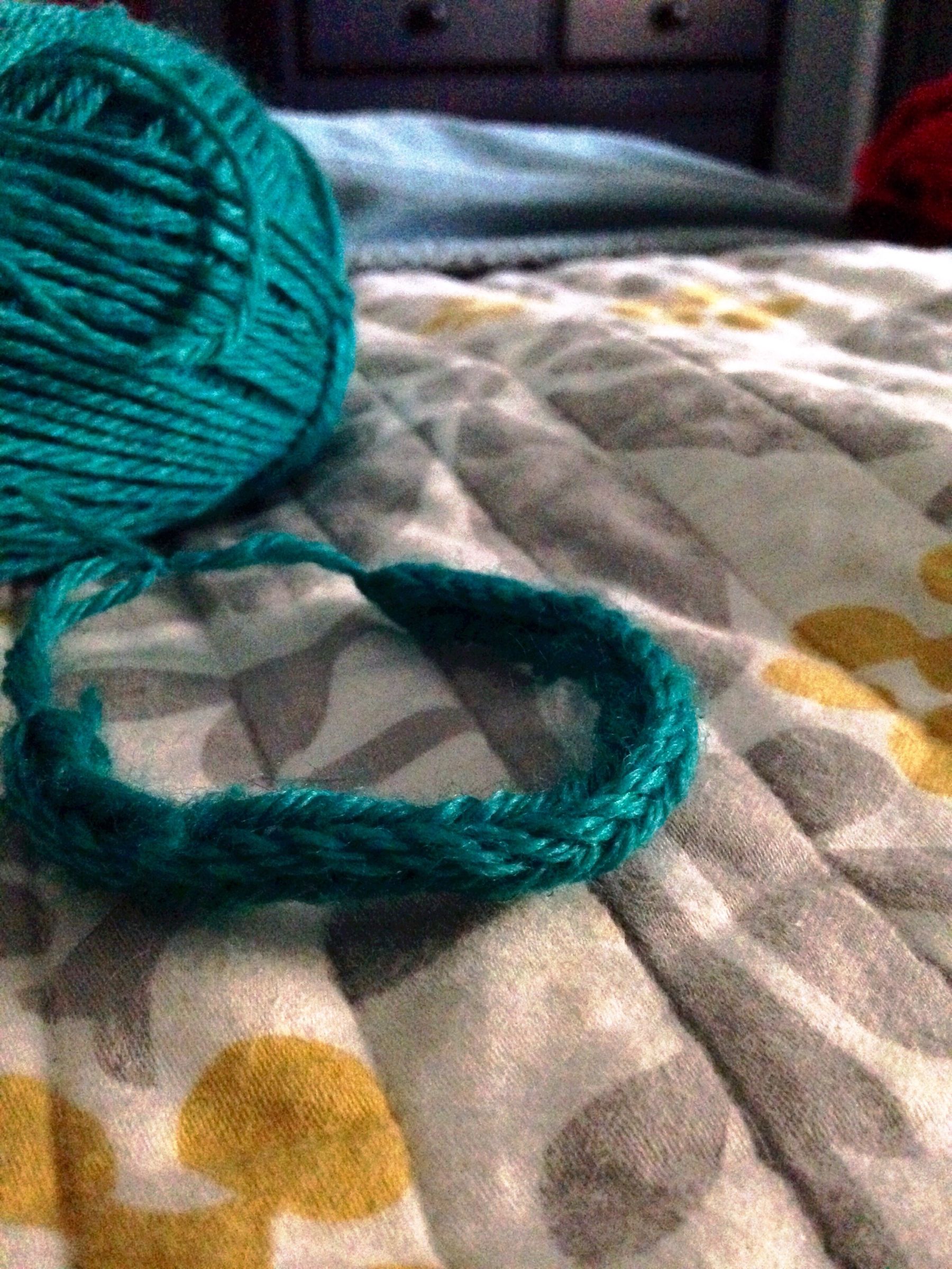 Yarn Fishtail Bracelet 21 Steps Instructables