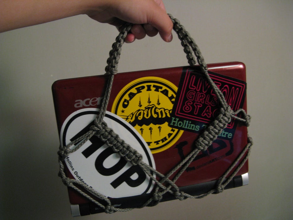 Dùng dây Paracord để làm dây xách cho laptop