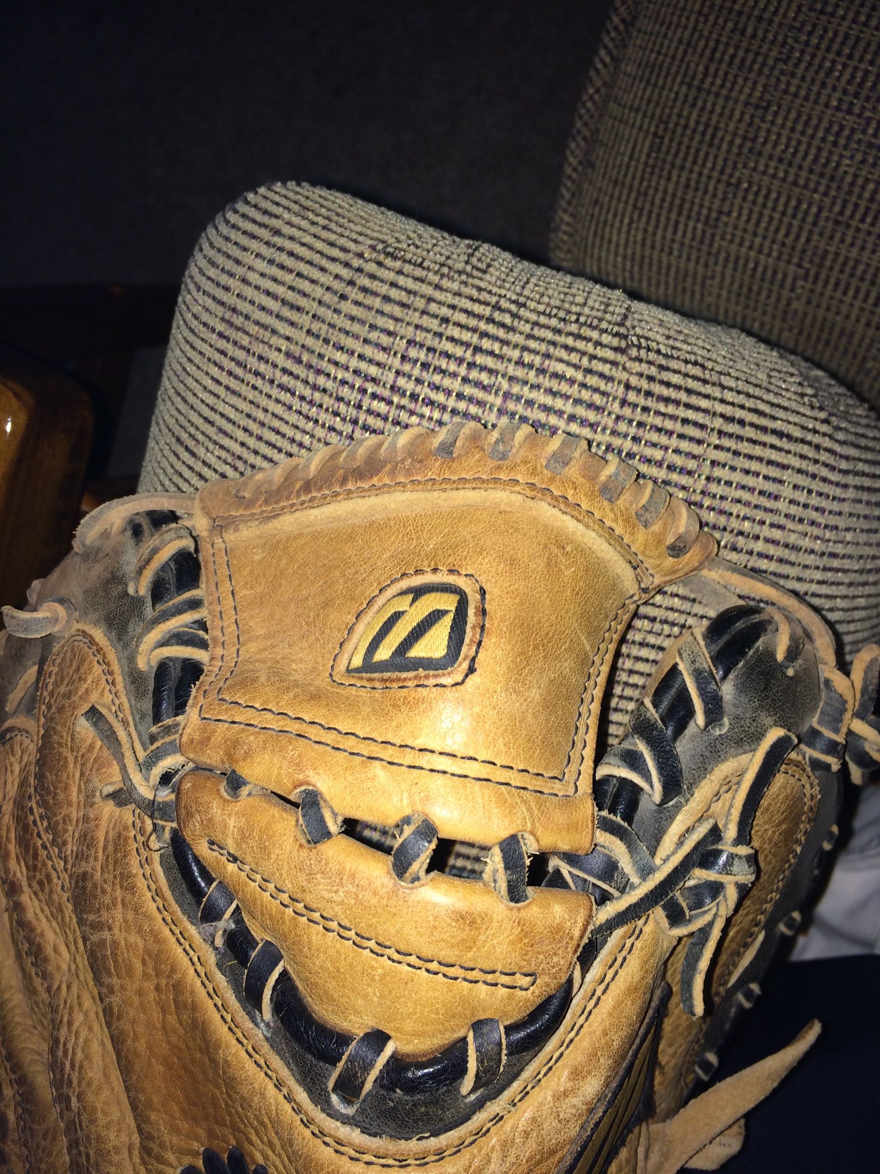 Relace a Baseball Glove 8 Steps Instructables