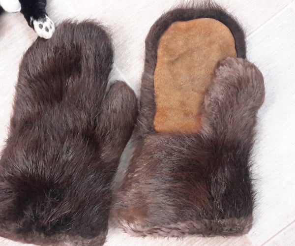 Woodland Cree Gauntlet Mitts