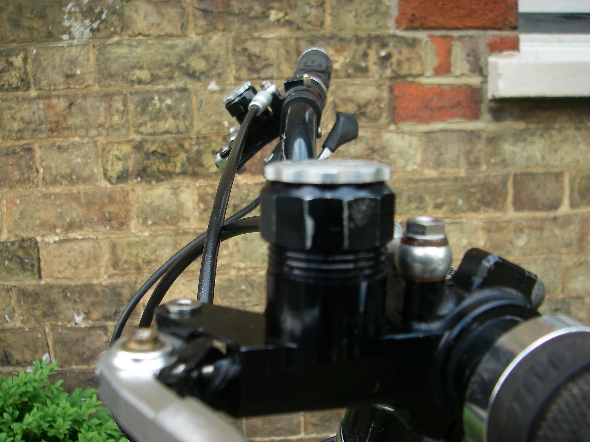 how to repair hydraulic bike brakes