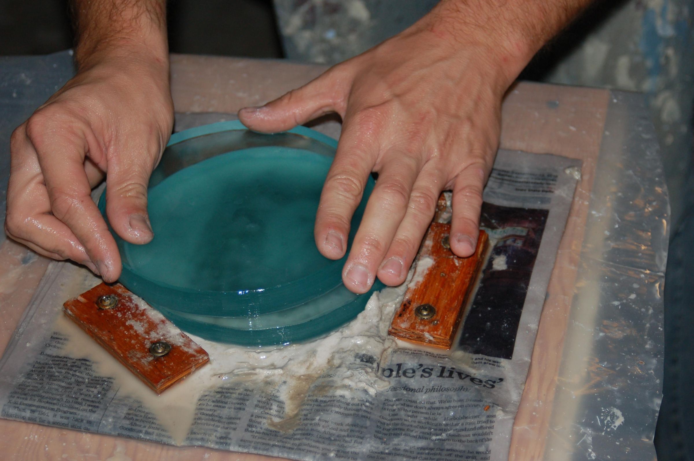 Grind and Polish a Dobsonian/Newtonian Telescope Mirror With Hand Tools