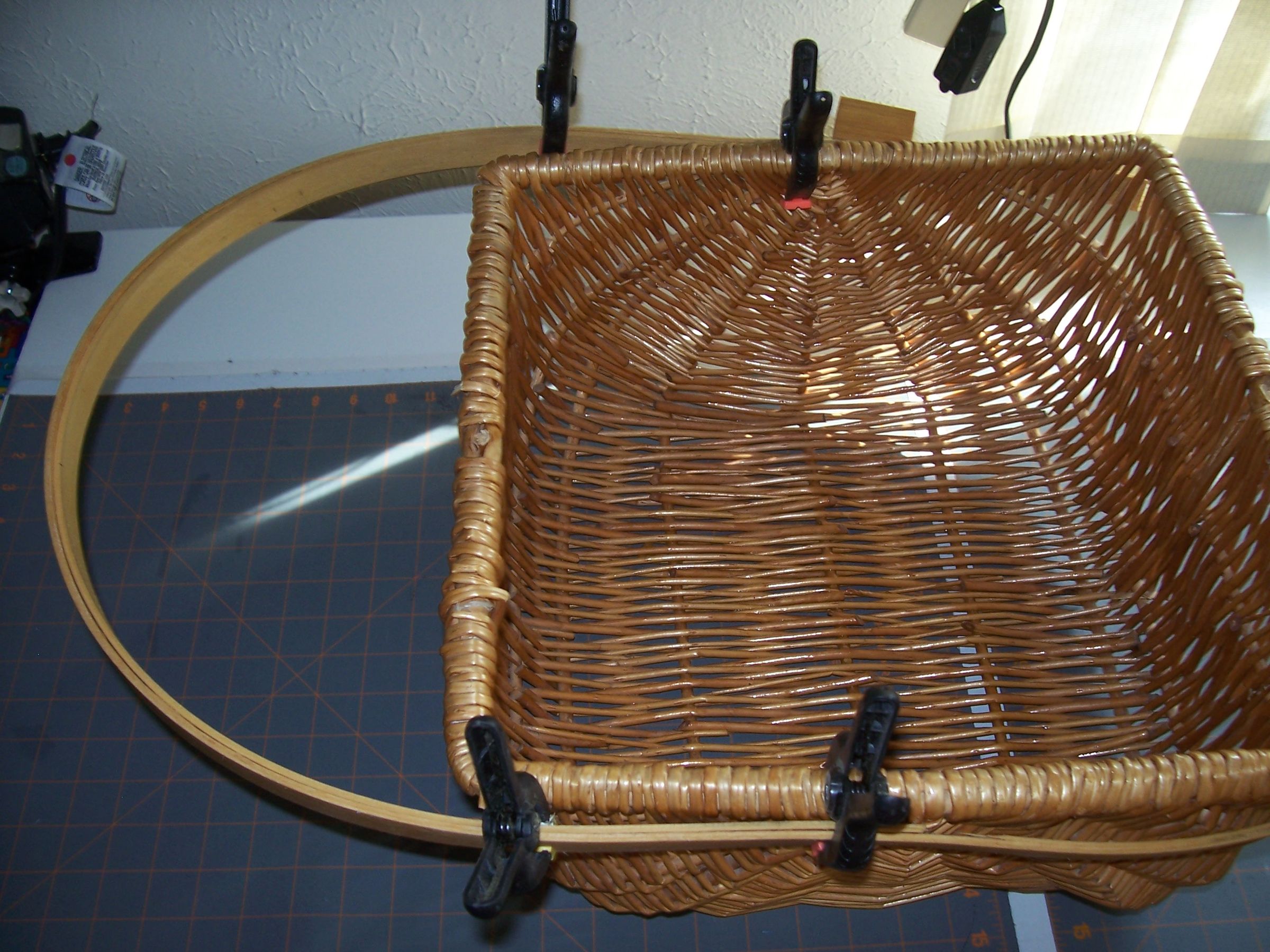 Create a Rustic Picnic Basket With Liner 6 Steps (with Pictures