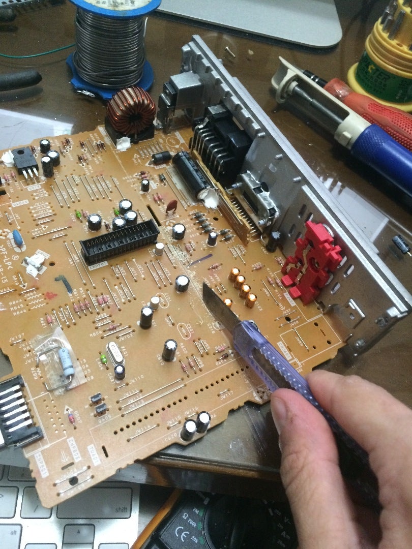 Recycling Old Car Radio Into an Audio Amplifier 9 Steps (with
