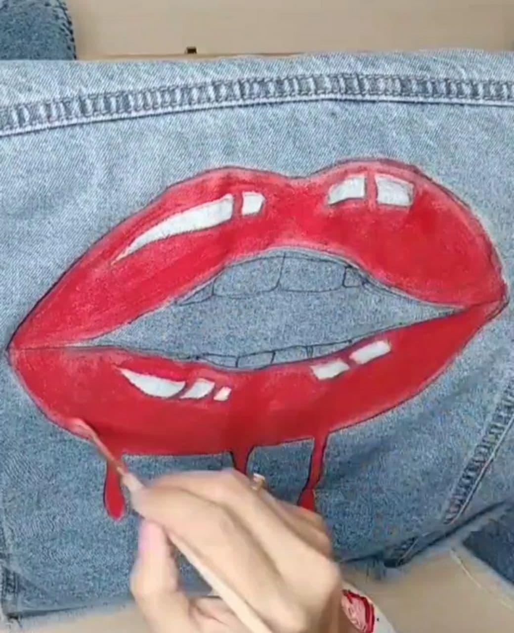 Fashion Hand Paint Denim Jacket Drop Lips 7 Steps (with Pictures