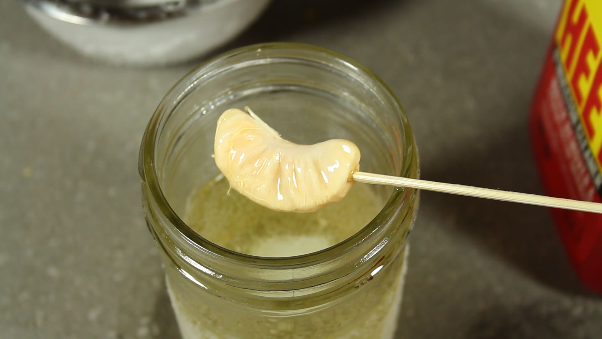 How to Make Dry Ice With a Fire Extinguisher! 5 Steps (with