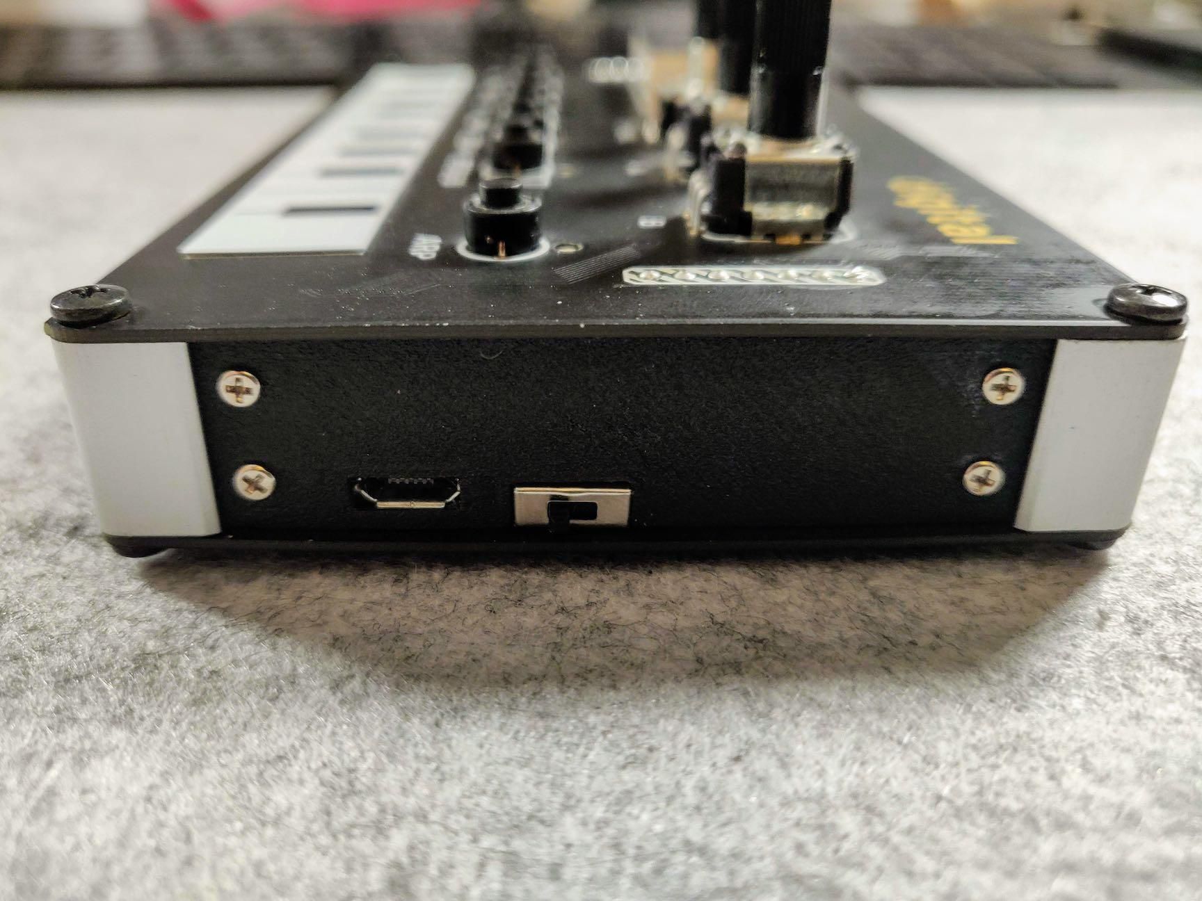 Internal Battery Mod for NTS1 Synth 10 Steps (with Pictures