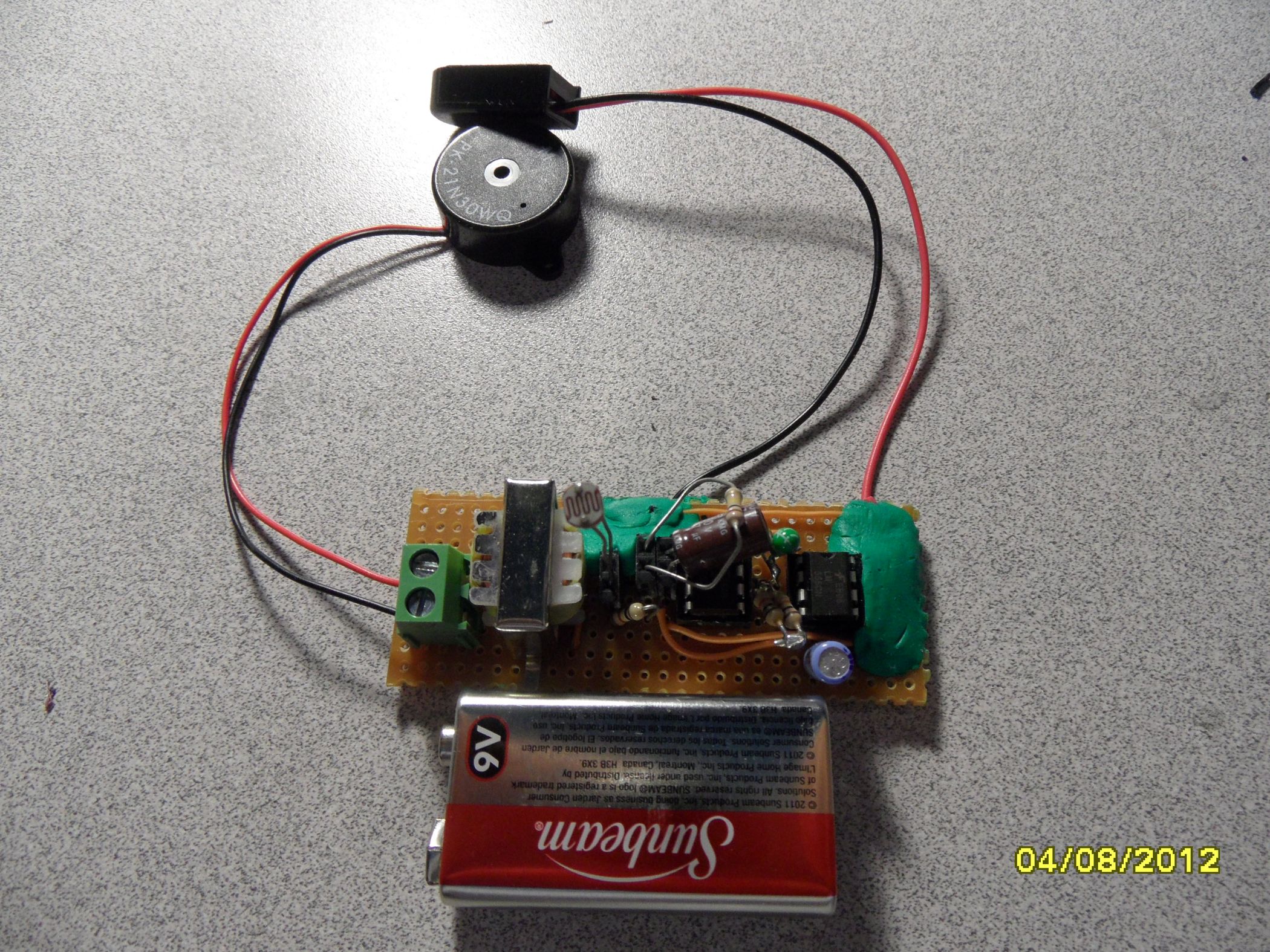 The 555 Electronic Cricket Prank 3 Steps Instructables
